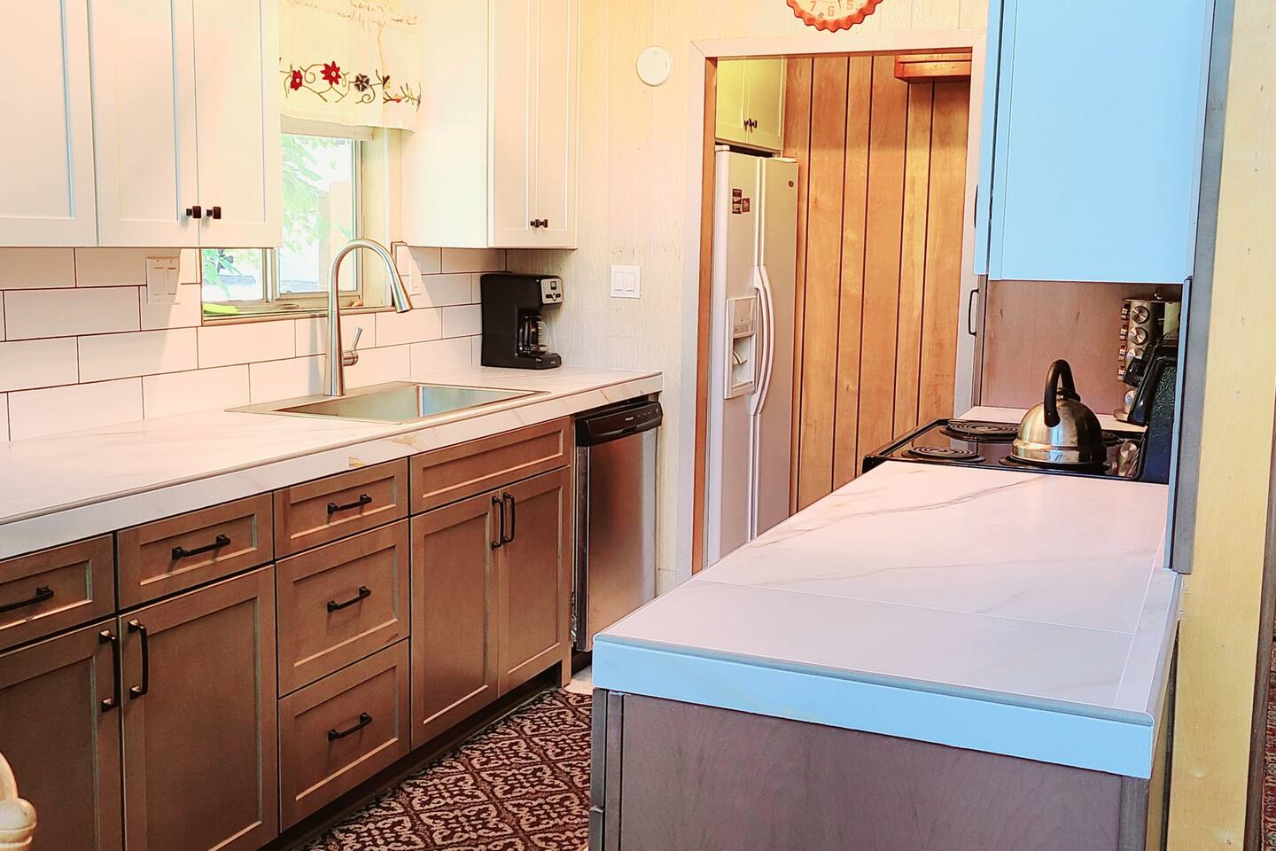 Lakeview Lodge, bookable boat slip! - Holiday Home — Bass Lake — vacation rental