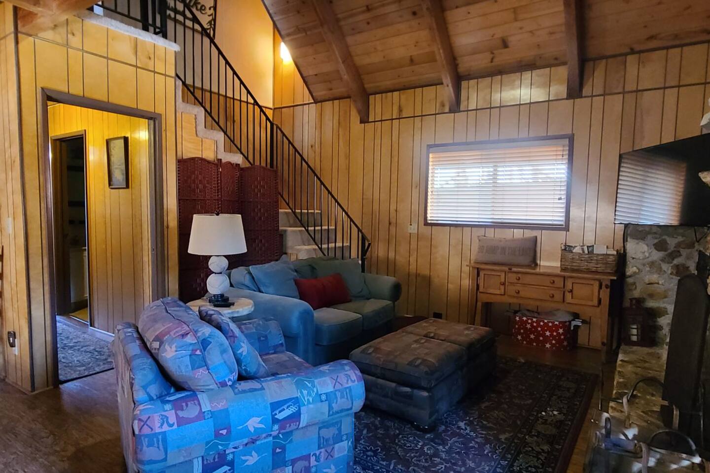 Lakeview Lodge, bookable boat slip! - Holiday Home