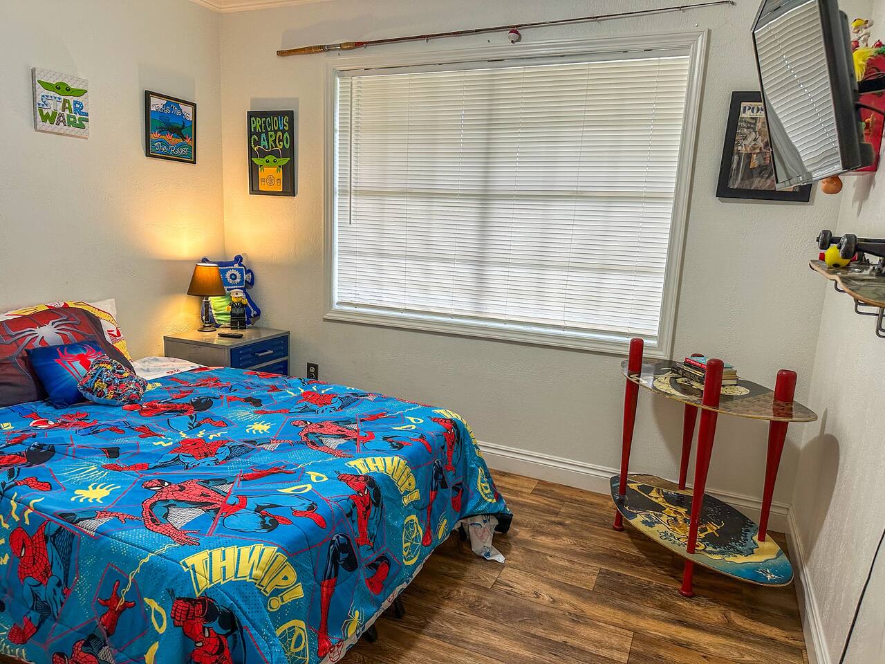 Quiet, Safe Neighborhood, Fast WiFi Pet Friendly