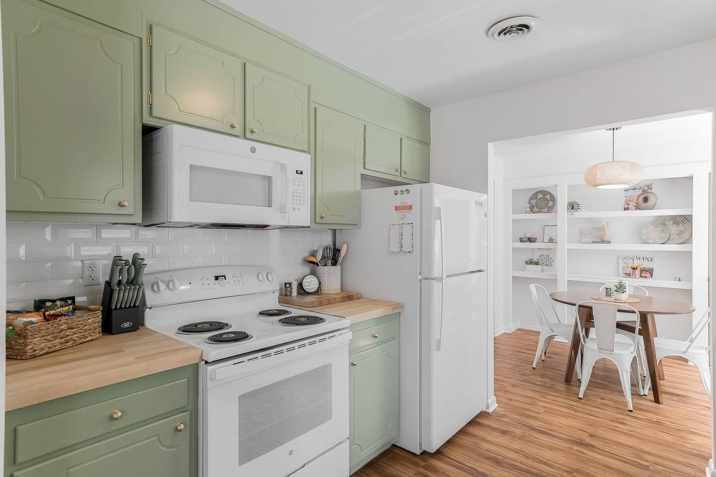 Elon 3BR Escape | Walk to Campus | Patio + BBQ