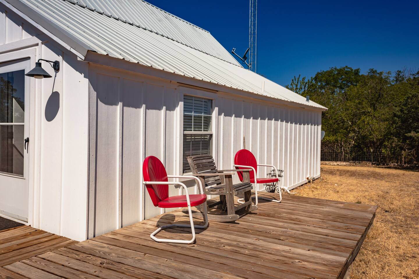 The Farmhouse - 15 min from Waco