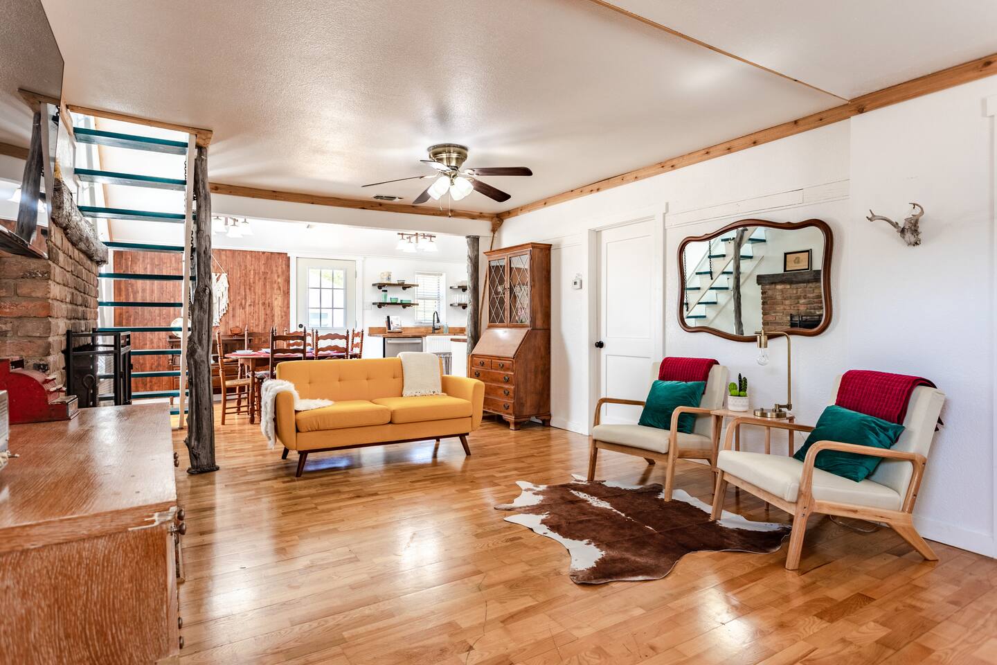 The Farmhouse - 15 min from Waco — Crawford — vacation rental
