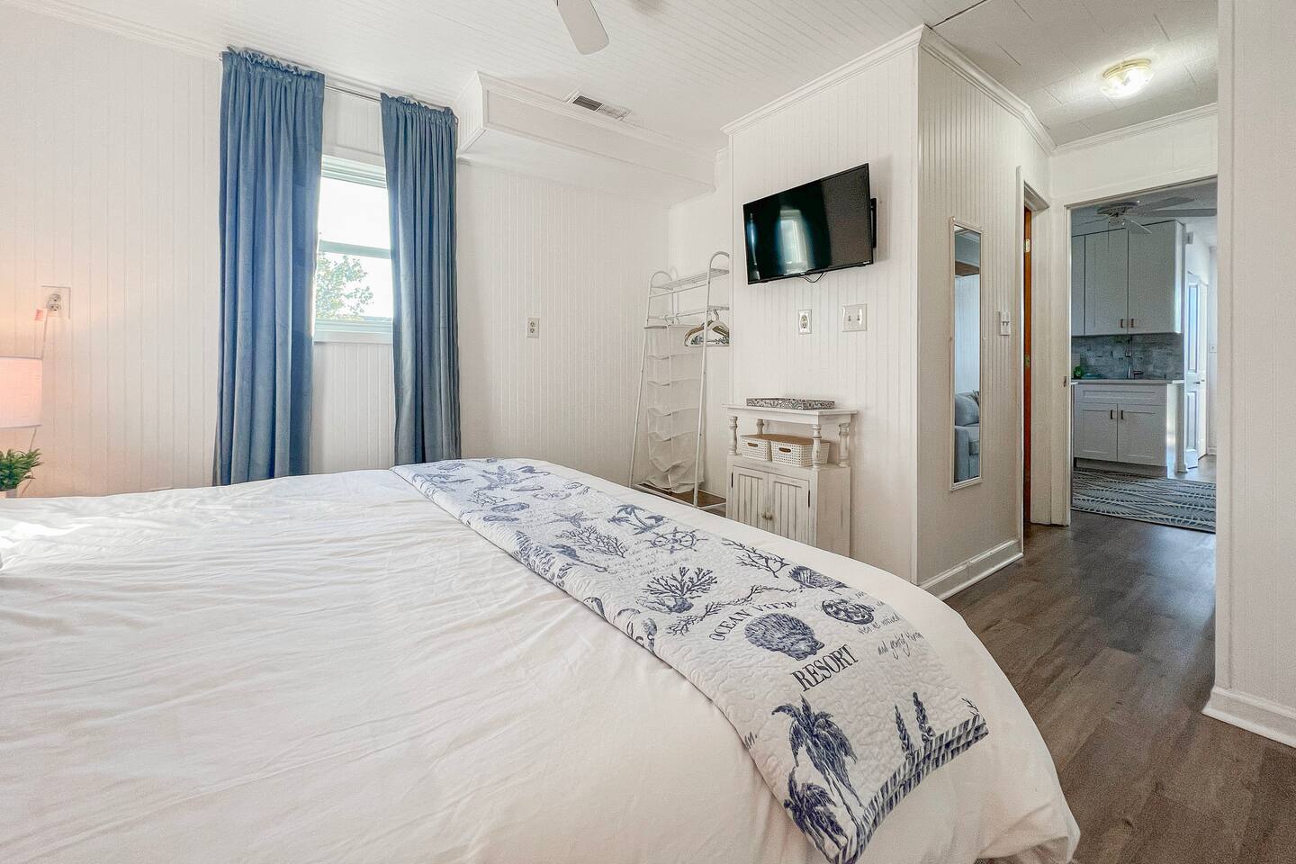 2 Miles to Beach | Cute n Cozy | Pets OK