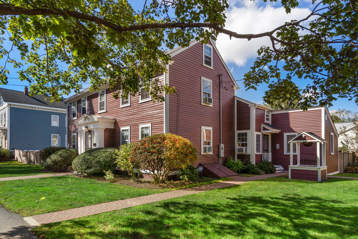 1824 Robert Manning Place|Historic Salem|Parking