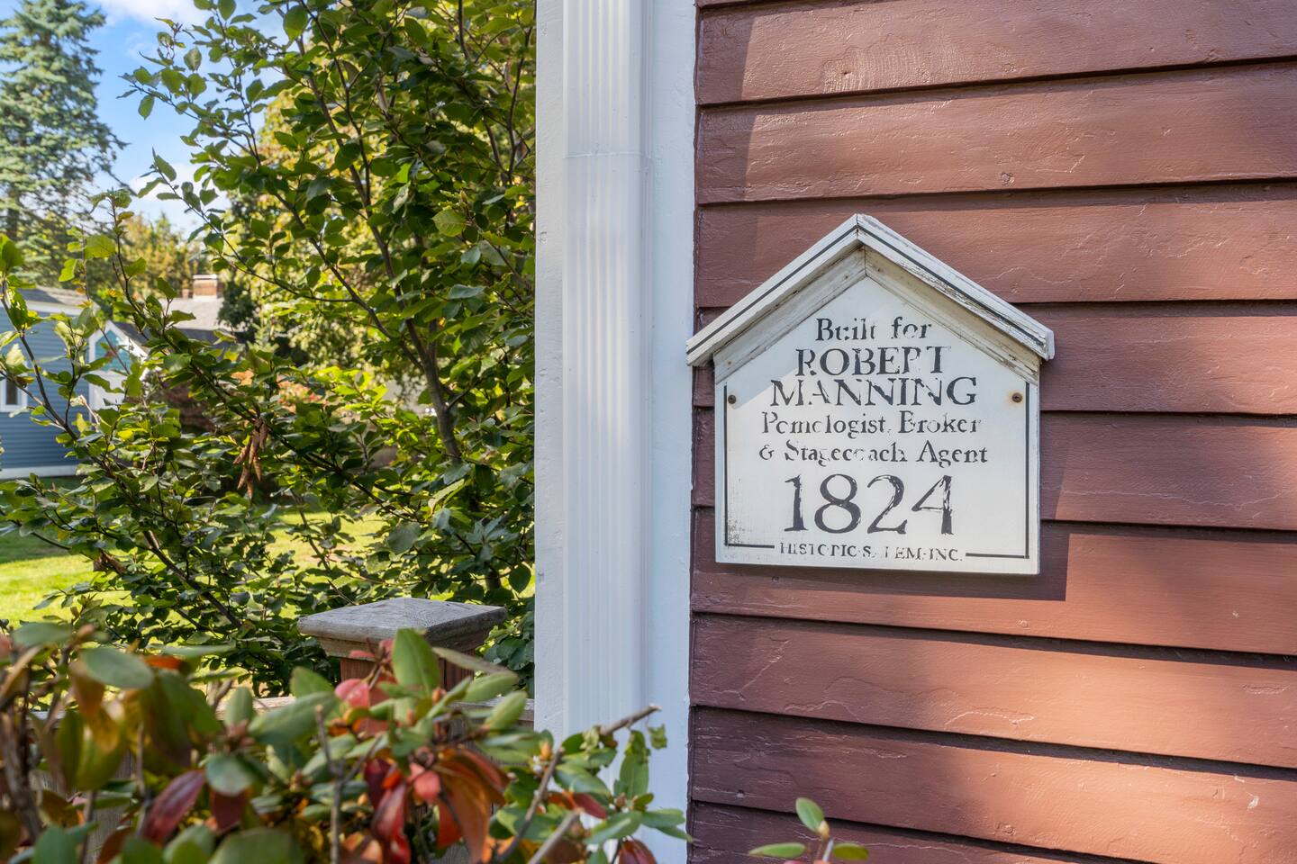 1824 Robert Manning Place|Historic Salem|Parking