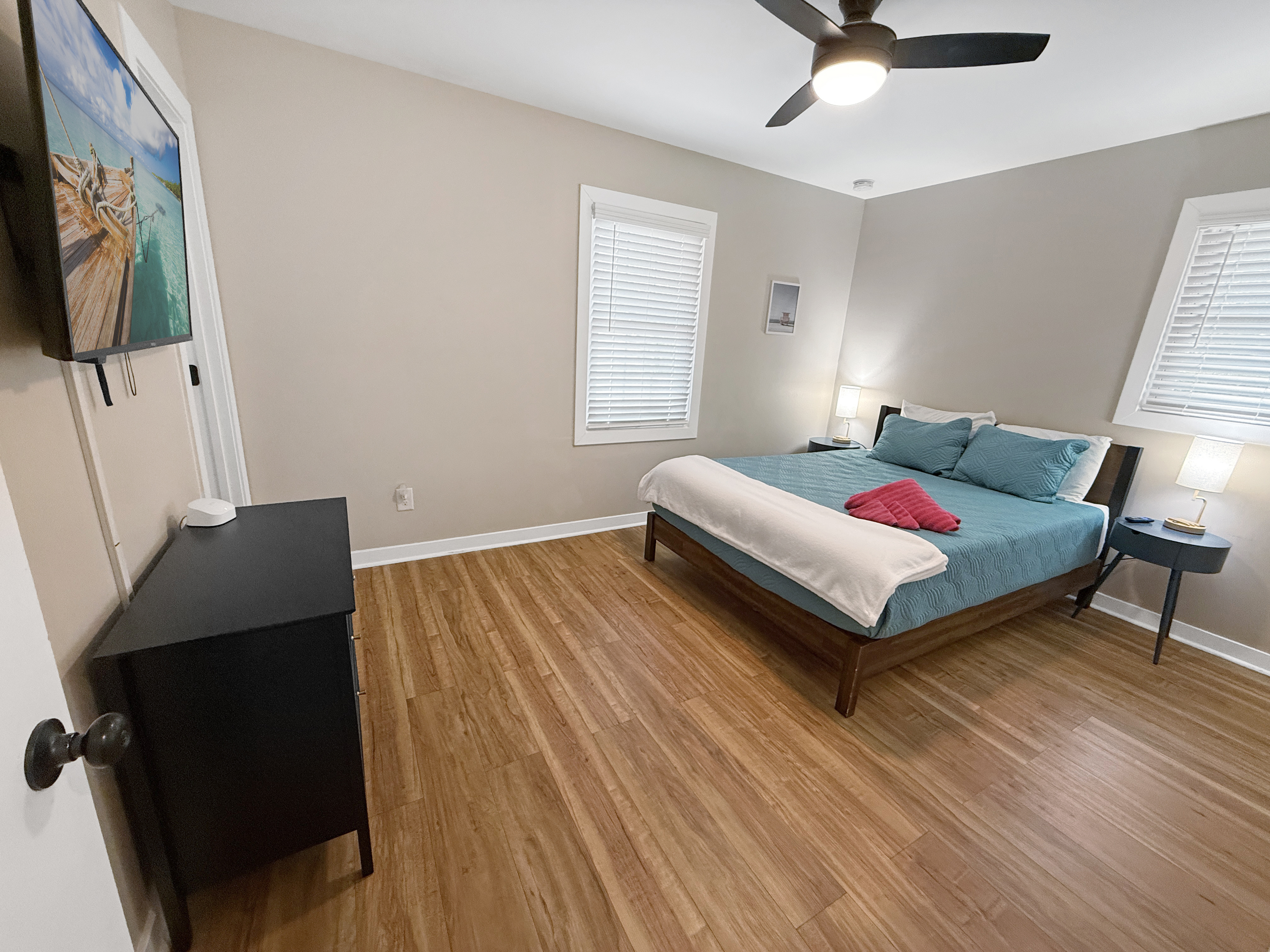 Sunset Villa • Walk to Park • 4 Miles to UNCW