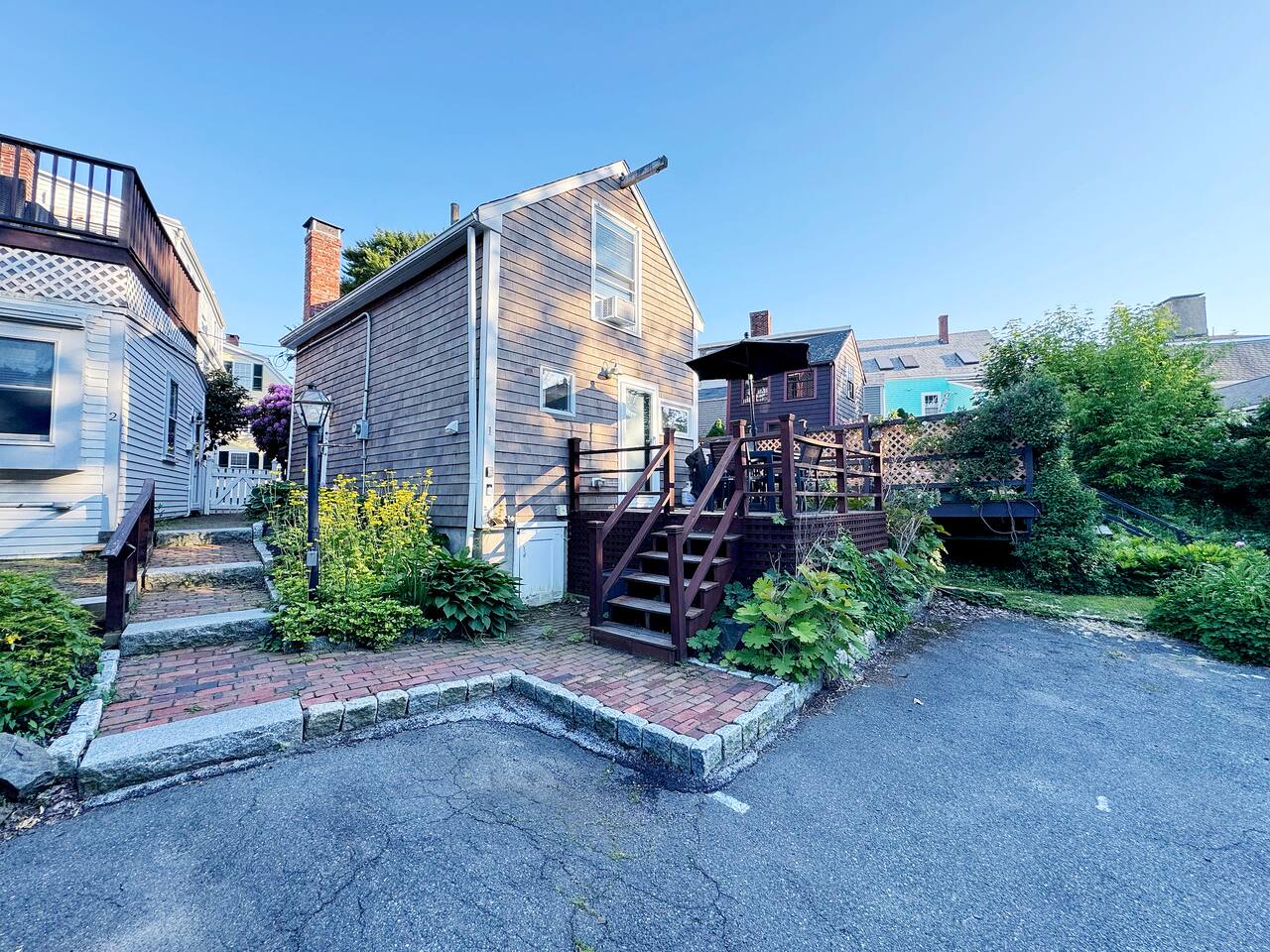Antique Cottage, Shops, Restaurants, Crocker Park