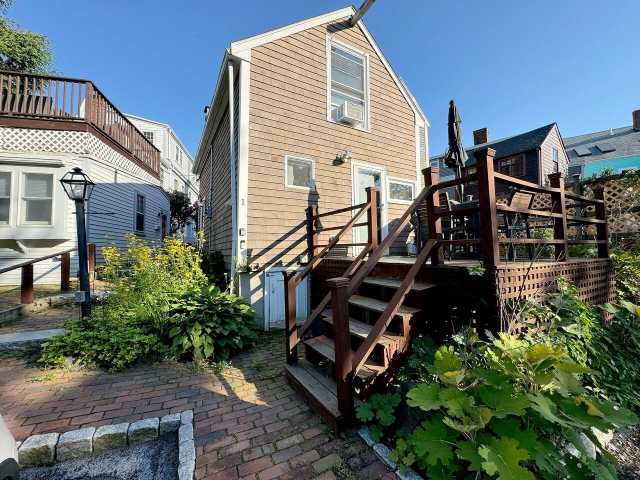 Antique Cottage, Shops, Restaurants, Crocker Park