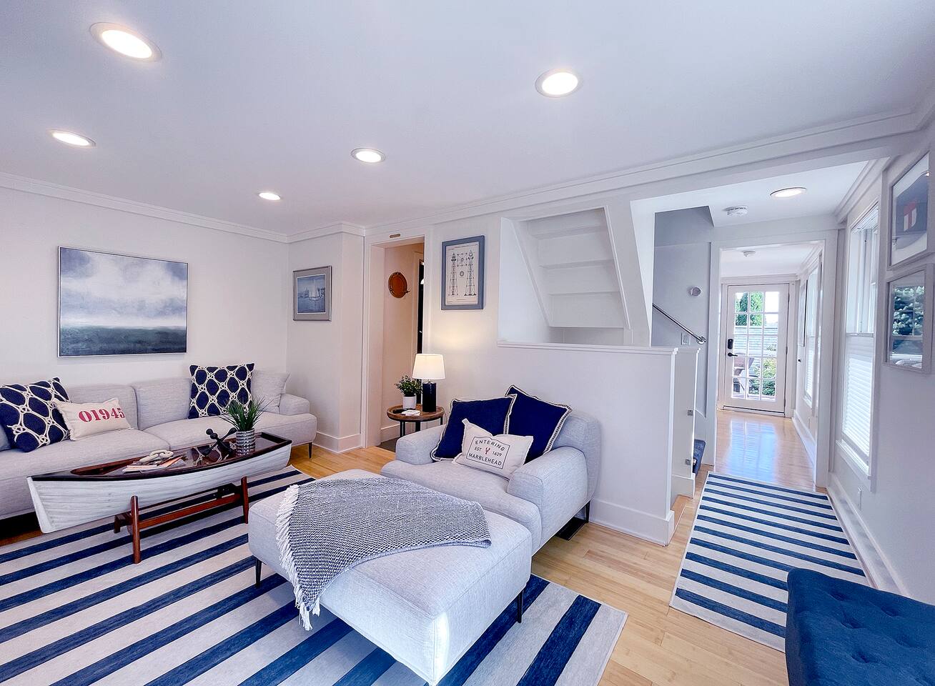 Boat-Inspired Cottage, Covered Deck, Office
