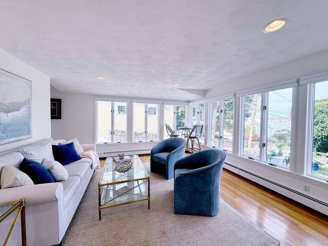 Marblehead Neck Cottage, Harbor Views & Roof Deck