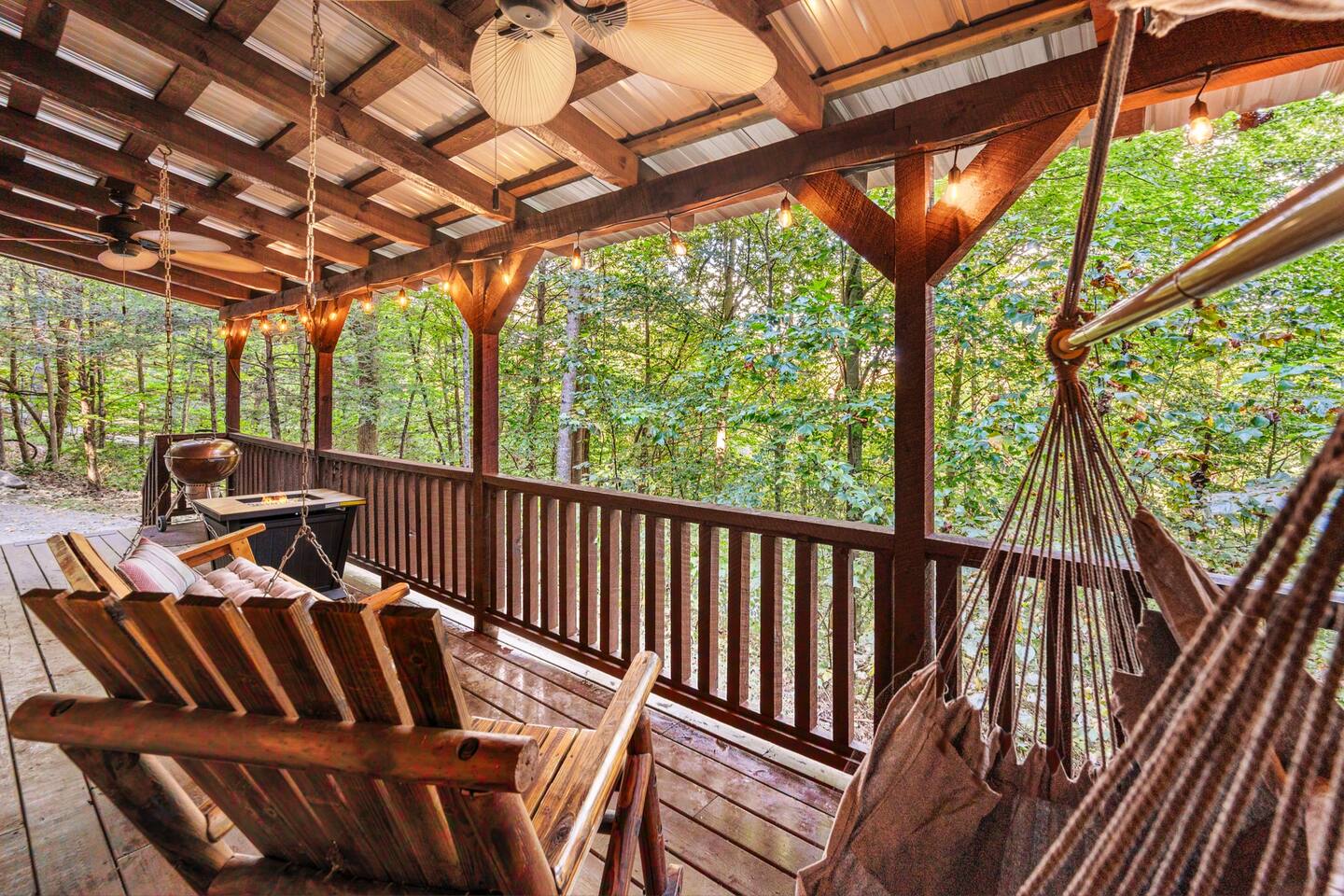 Fall Foliage! King Beds, Theater, Hot Tub, XBox — Townsend — vacation rental