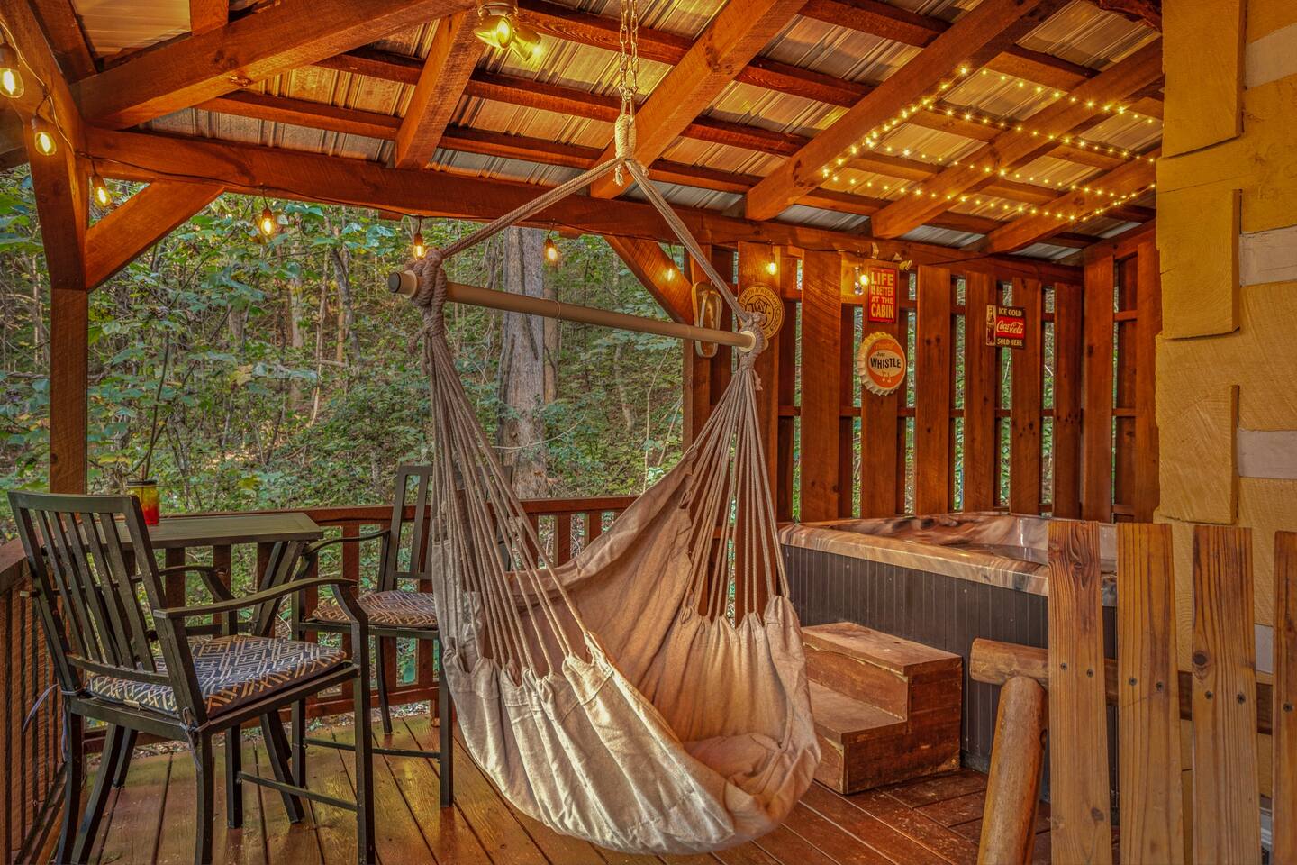 Fall Foliage! King Beds, Theater, Hot Tub, XBox