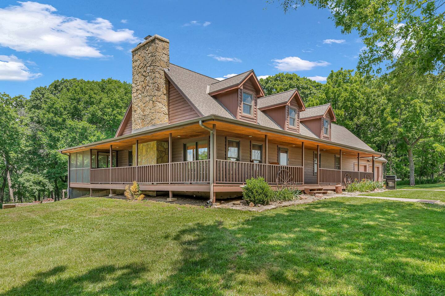 Secluded Cabin Near KC | Ideal World Cup Stay