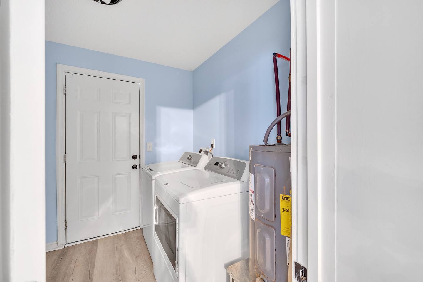 Brand new immaculate guest suite