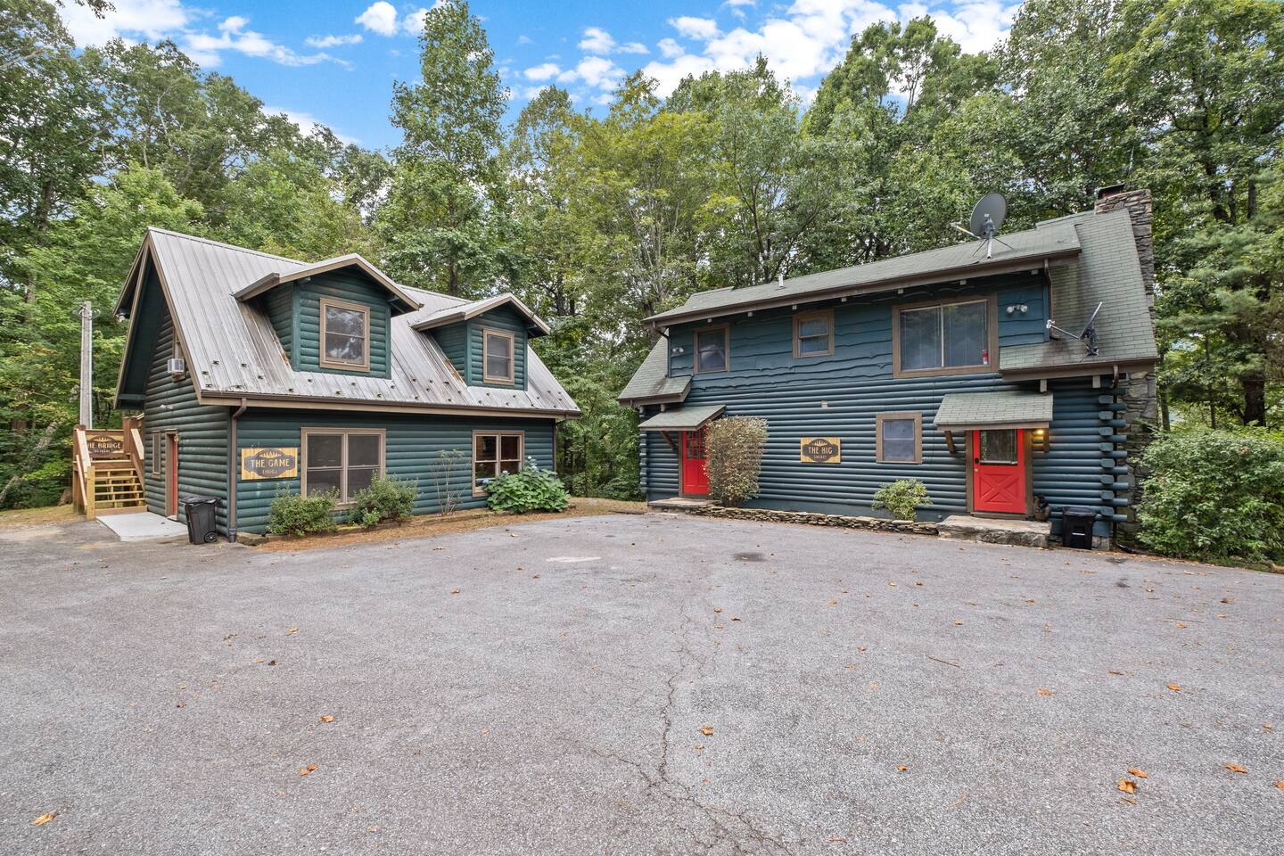 Two Cabins + Game Room + Hot Tub