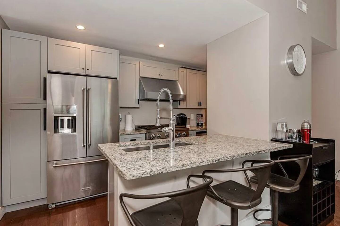 Abbott Park 5 minutes to South End - 3 BR
