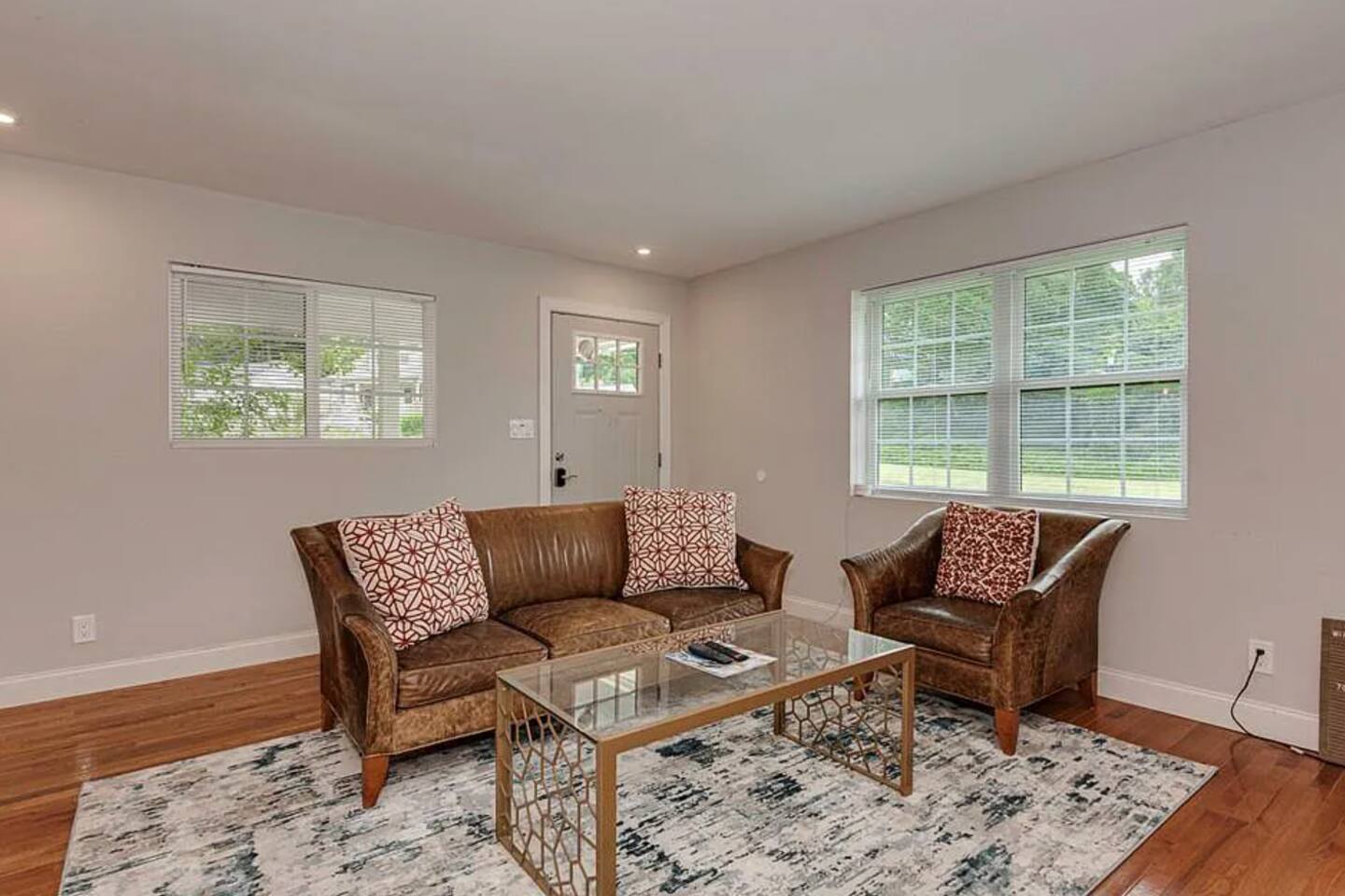Abbott Park 5 minutes to South End- 2 BR