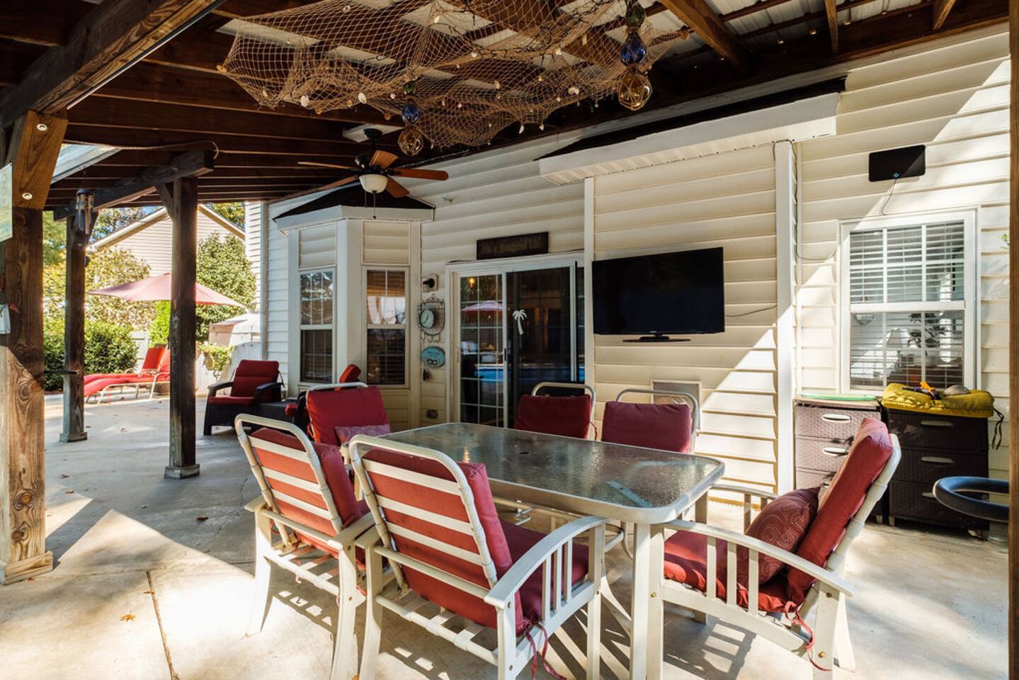 Pool is Open! 4BR Retreat • Gameroom • Sleeps 12