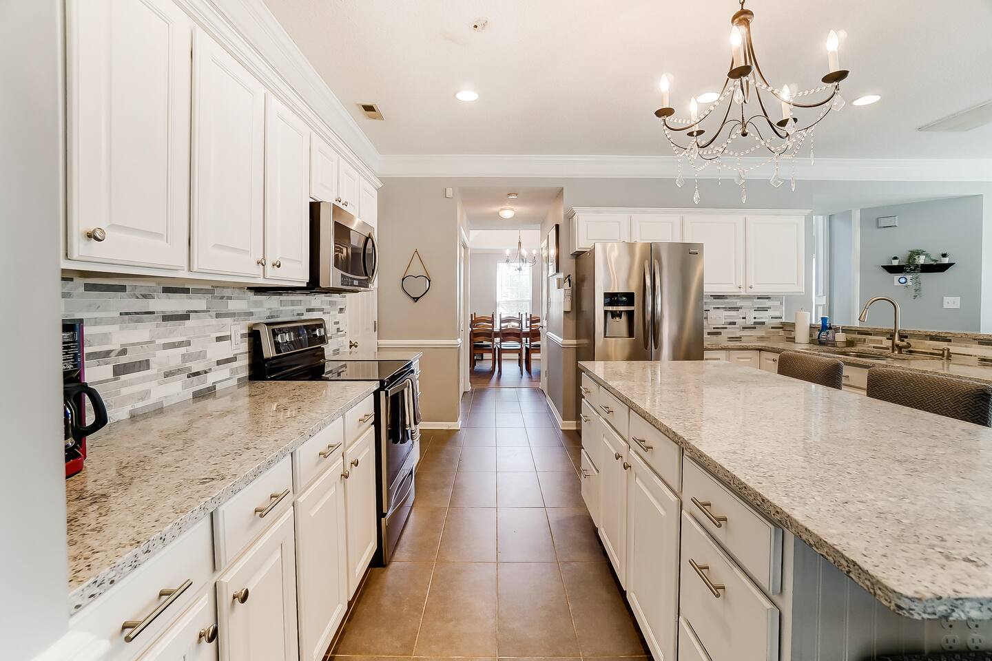 Pool is Open! 4BR Retreat • Gameroom • Sleeps 12