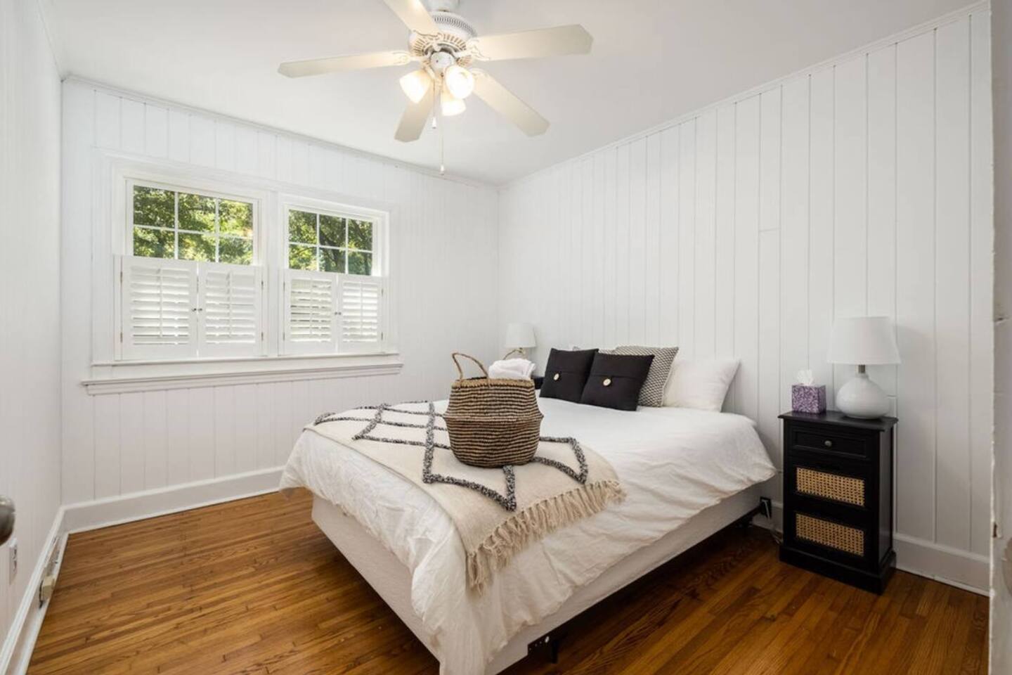Quaint Single Story Ranch in Safe Area