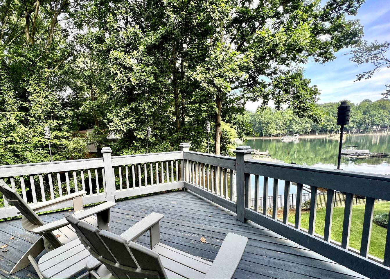 Blissful Lake Views + Hot Tub + Pool Table