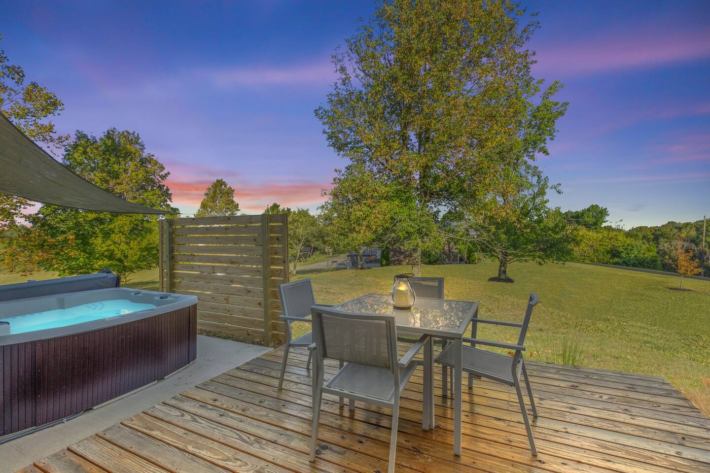 The Luxe/ Hot Tub/ On Bright Leaf Golf Course — Harrodsburg — vacation rental