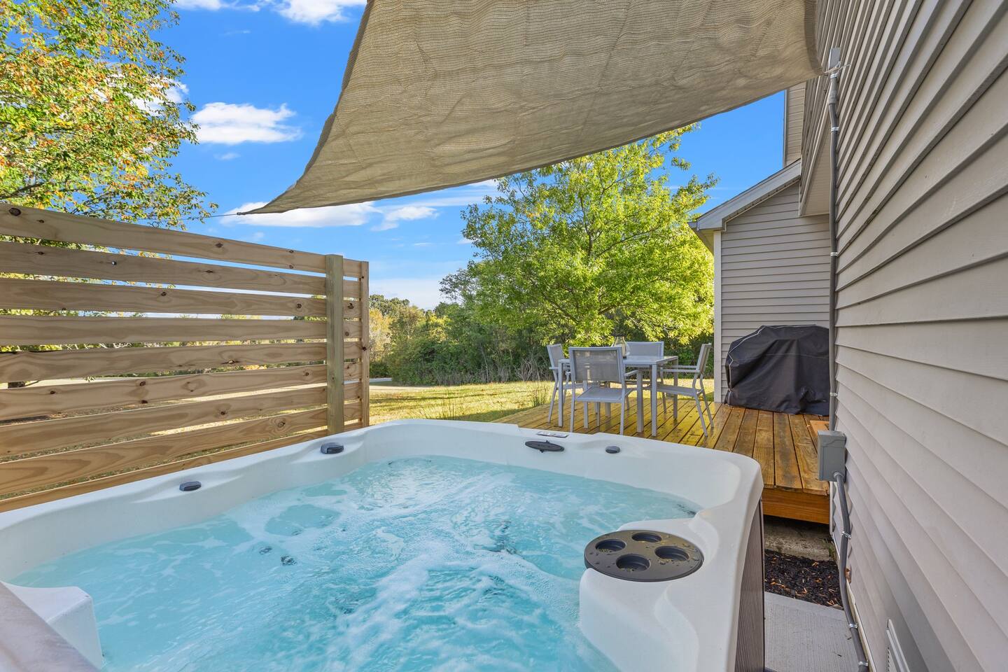 The Luxe/ Hot Tub/ On Bright Leaf Golf Course