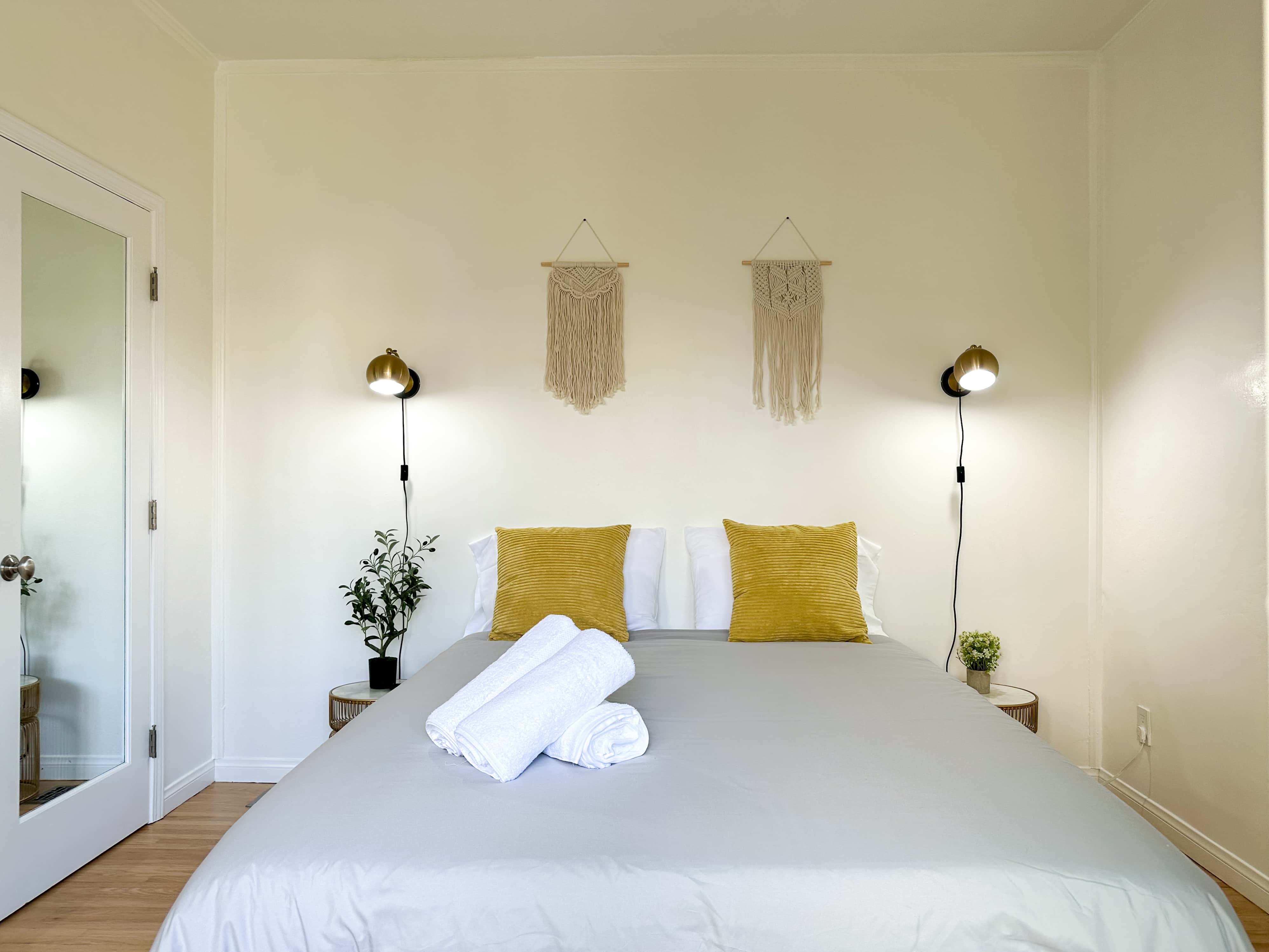 Townhouse, Fairfax District, 90036