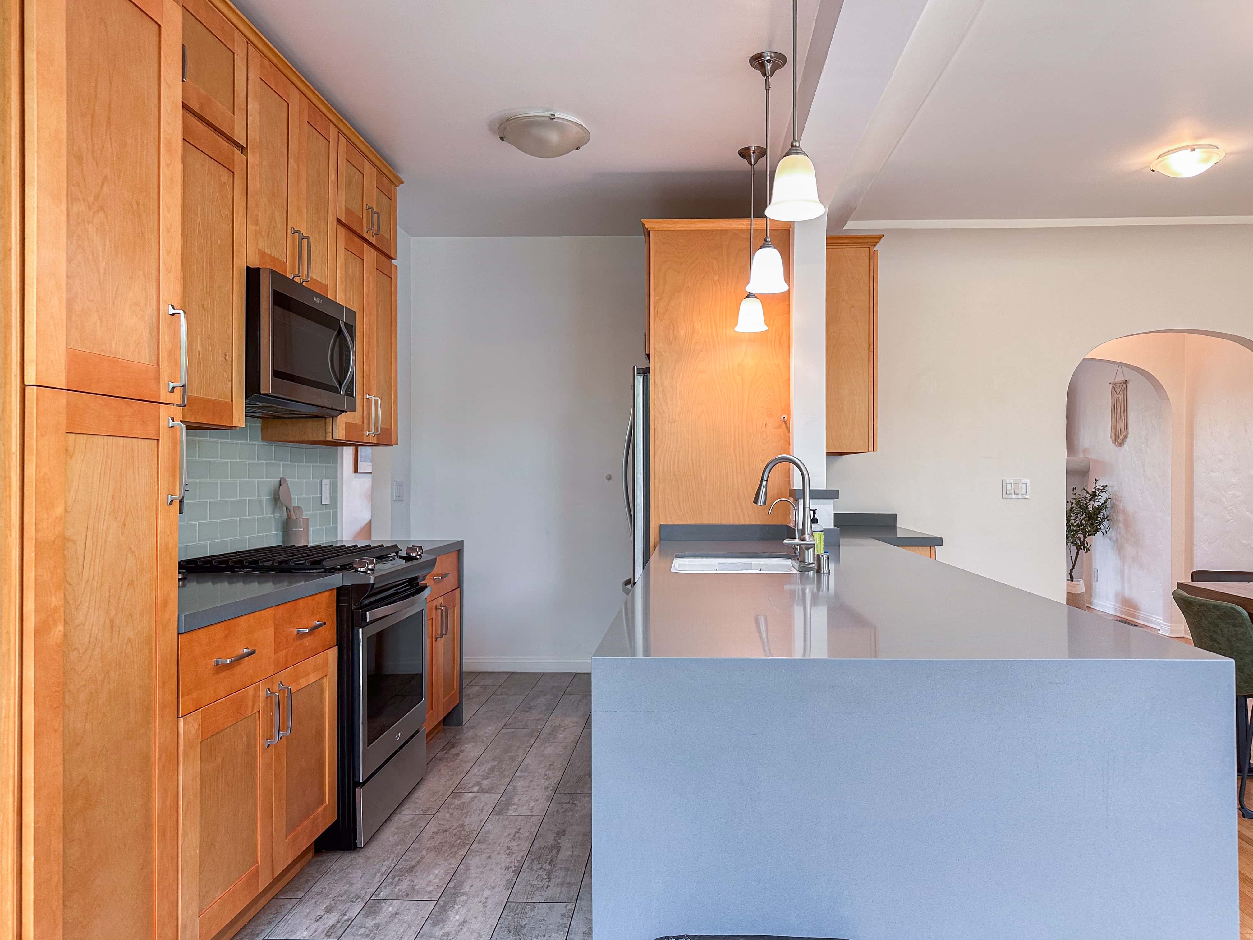 Townhouse, Fairfax District, 90036