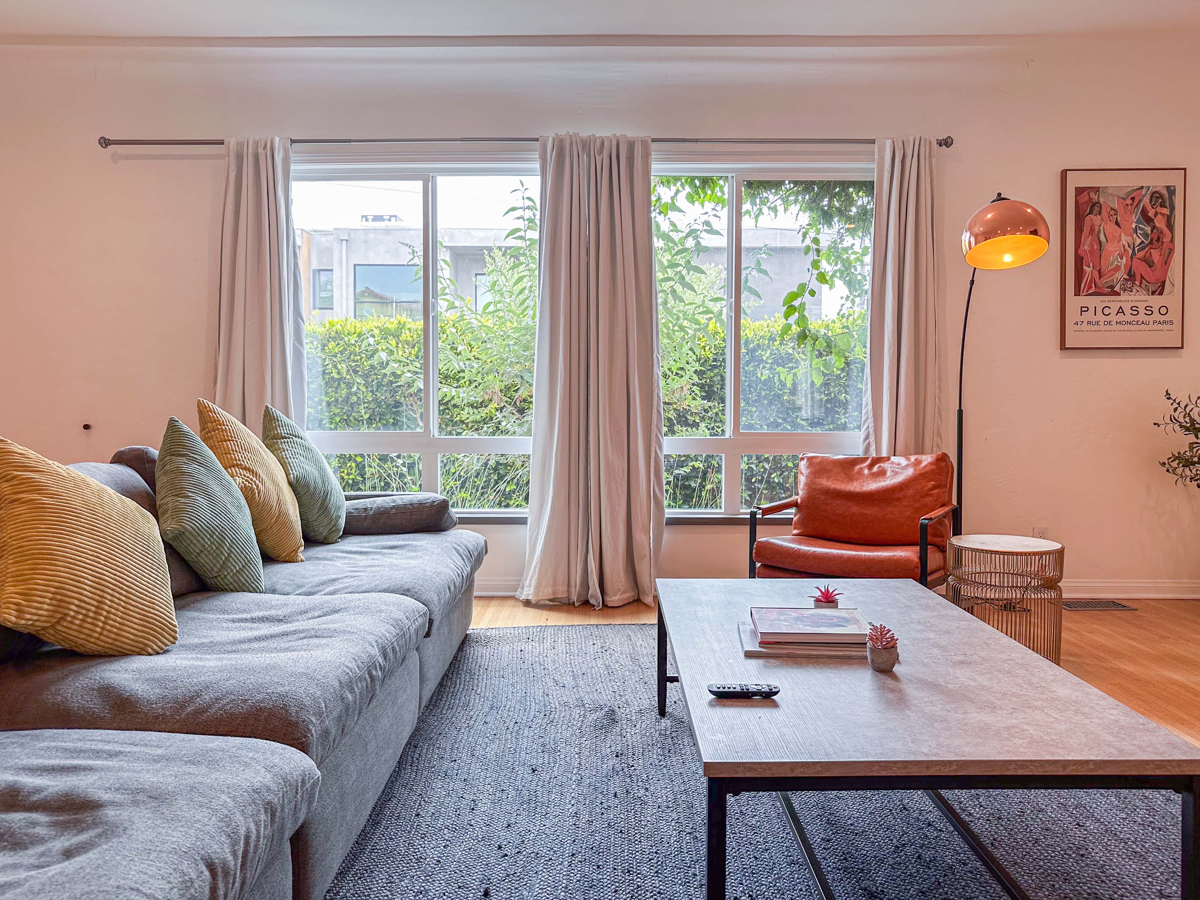 Townhouse, Fairfax District, 90036 — Los Angeles, CA — vacation rental