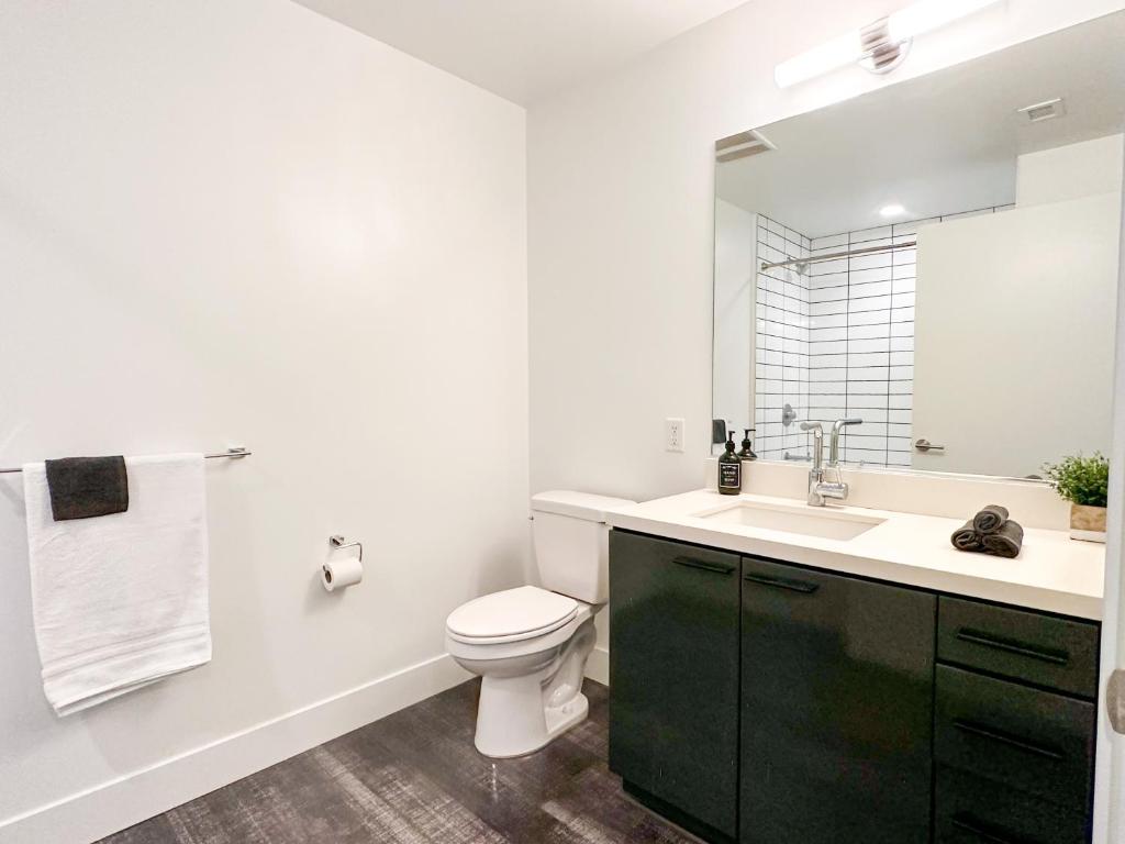 Suite, Downtown, 90014