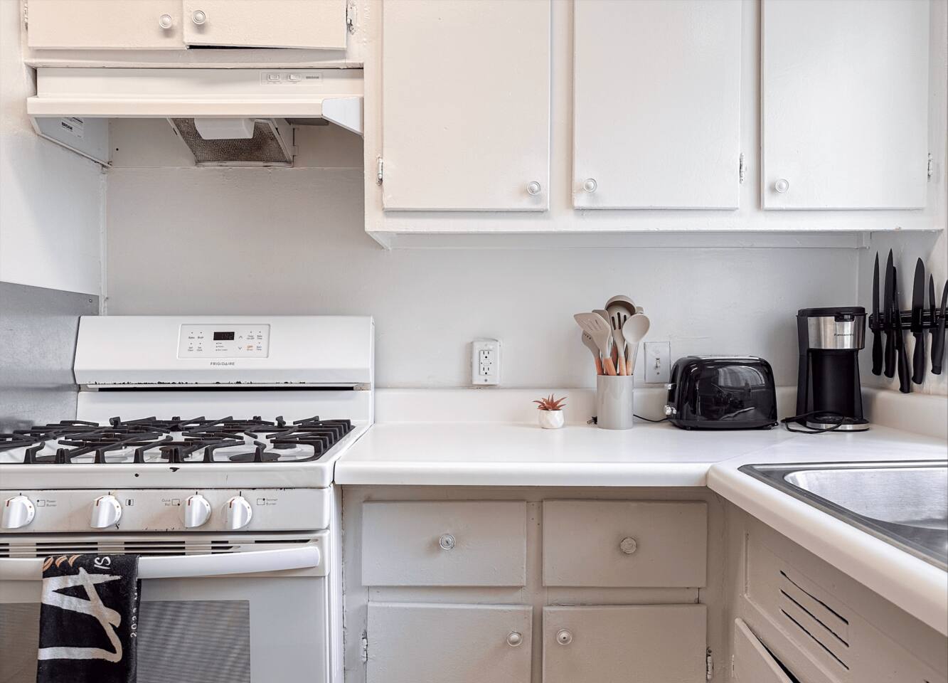 Townhouse, Mid-Wilshire, 90036
