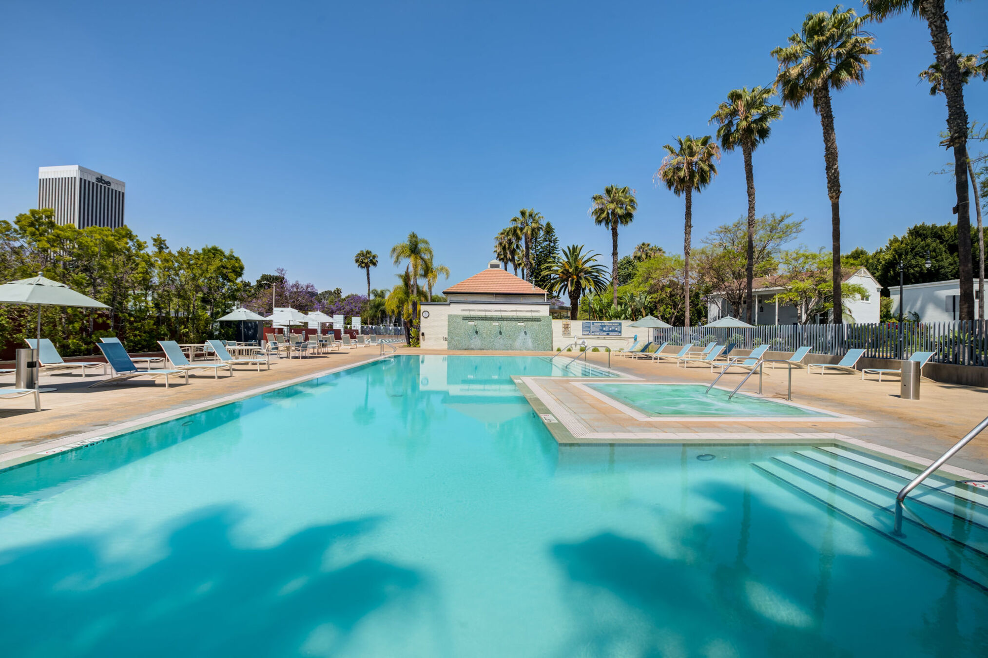 Townhouse, Mid-Wilshire, 90036 — Los Angeles, CA — vacation rental