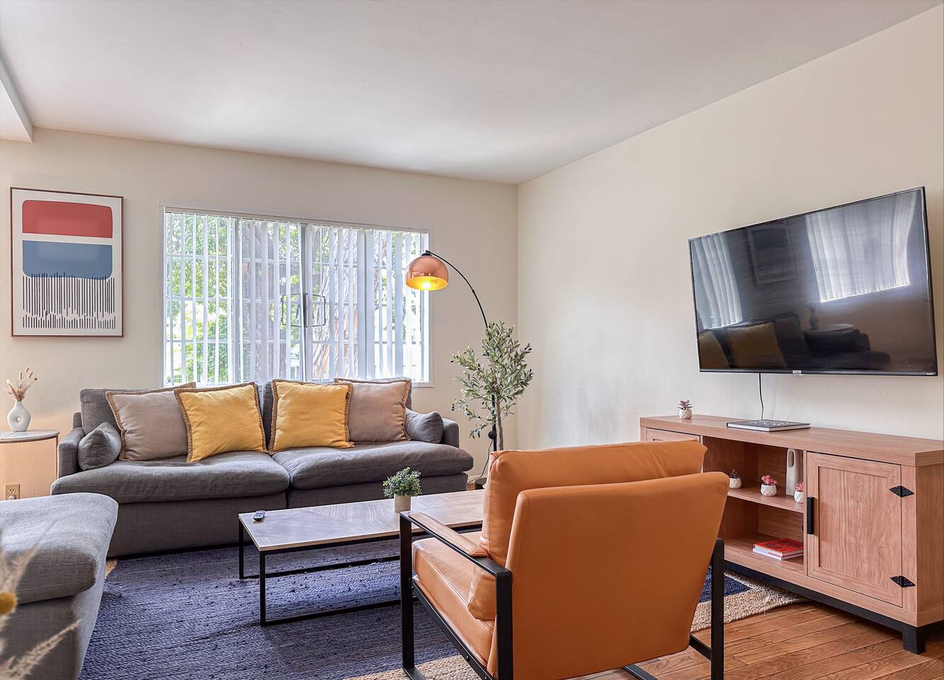 Townhouse, Mid-Wilshire, 90036
