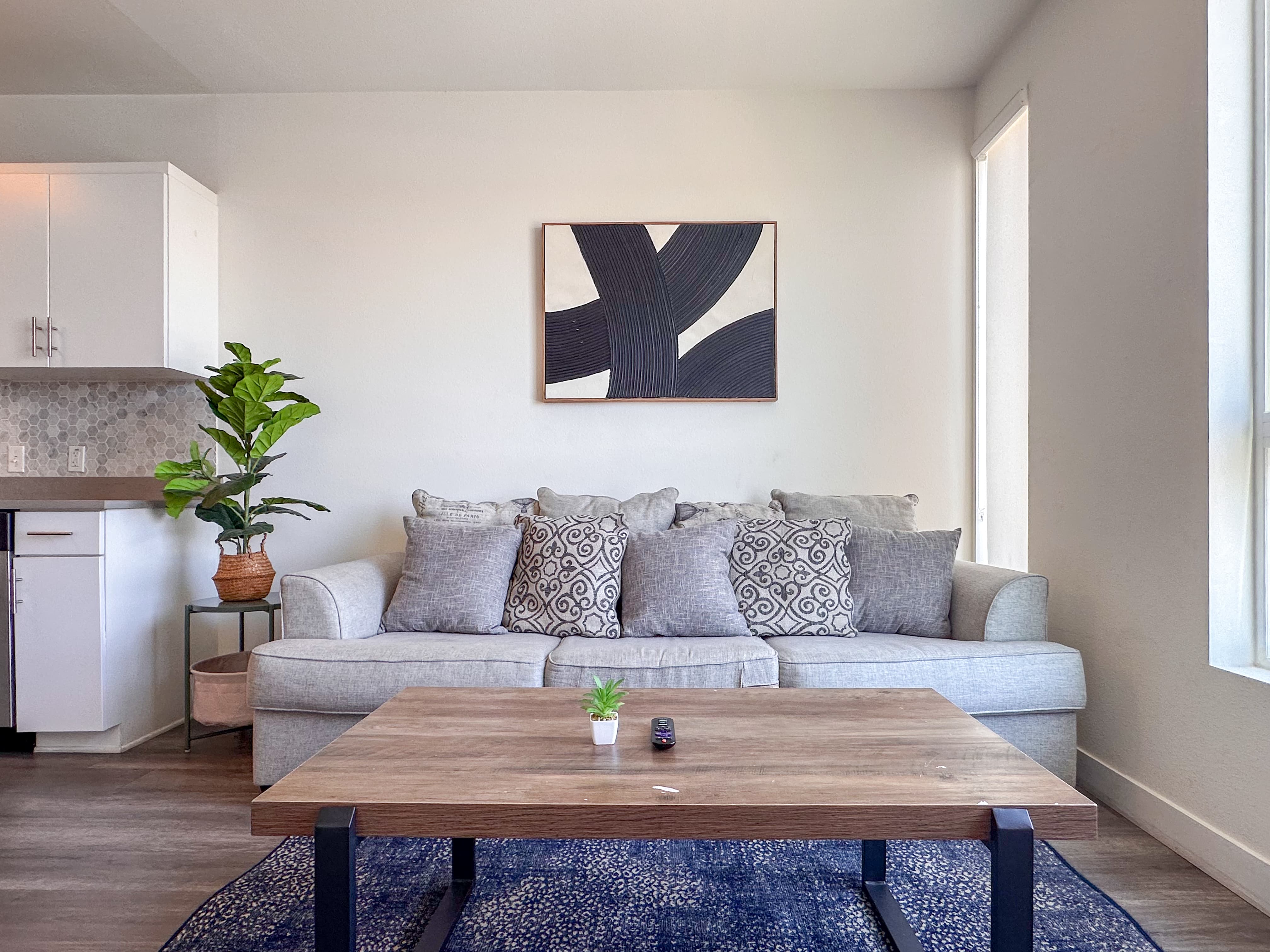 Suite, Arts District, 90013