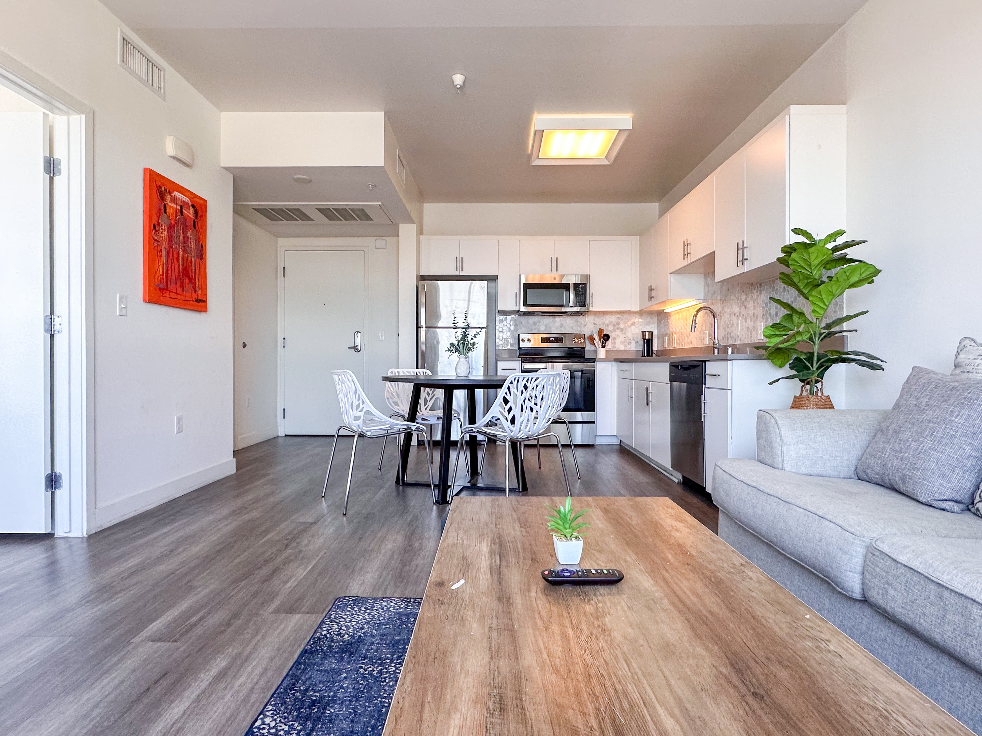 Suite, Arts District, 90013