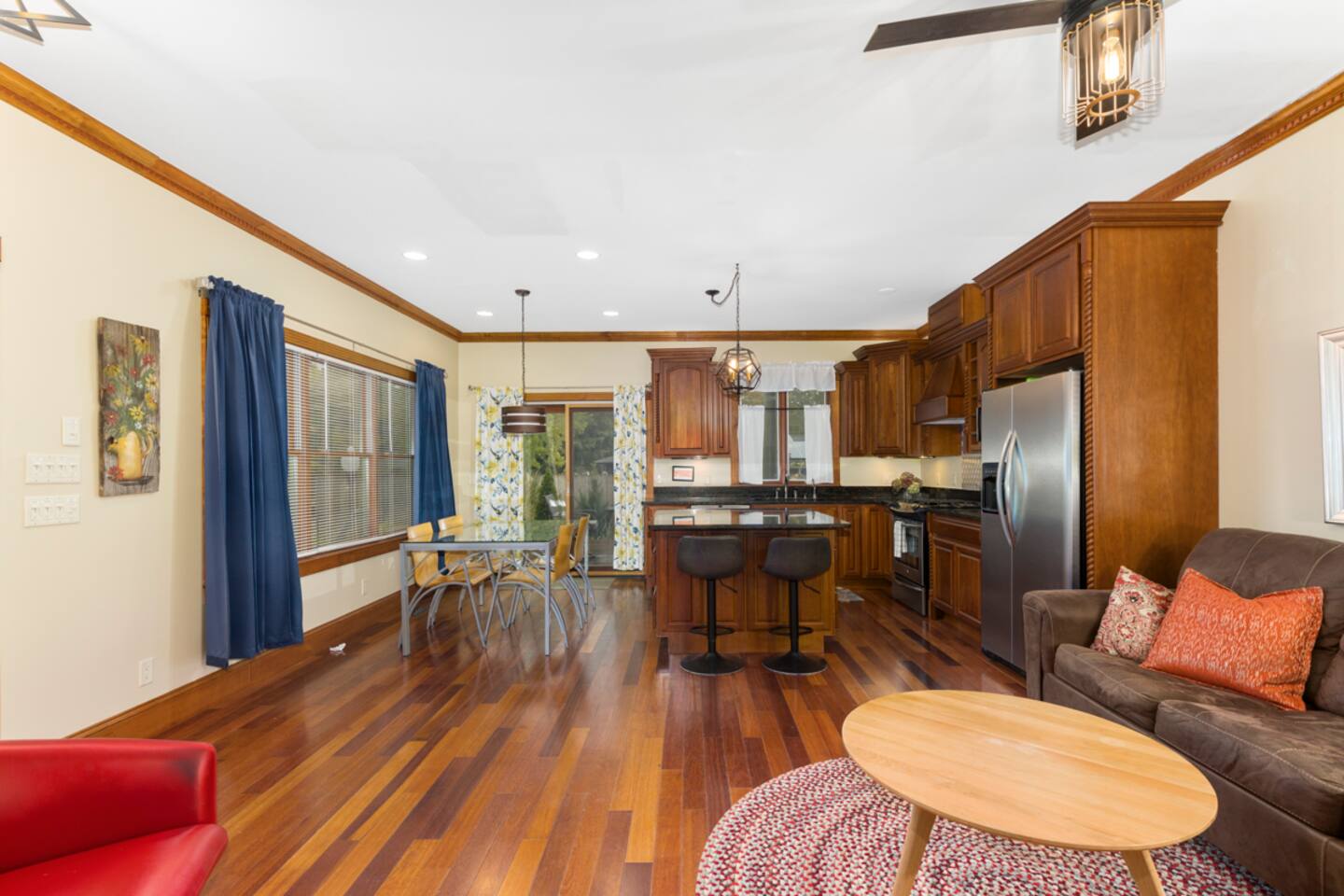 Douglas Hideaway