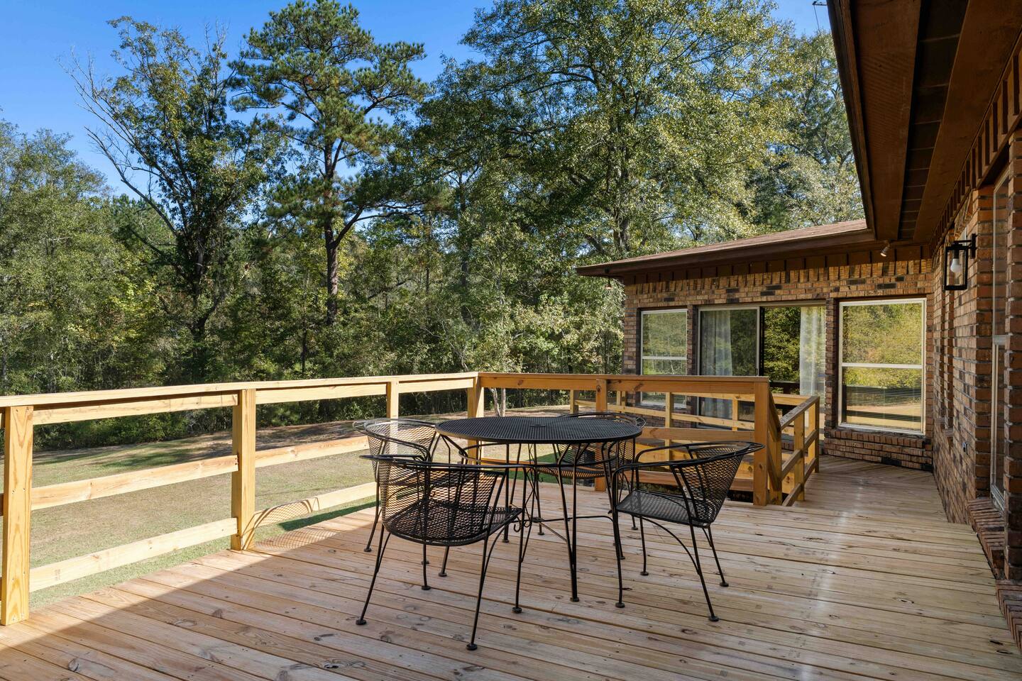 "KK's Hideaway" Pond, Mins from USM, Pool table