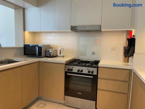 ASHRI HH, Luxurious Apt in Creek