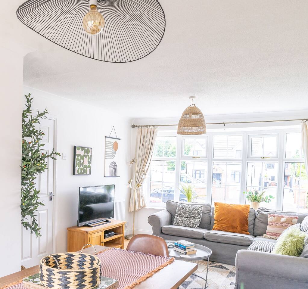 #01 Coleshill Townhouse Sleeps 6! NEC 7mins|BHX