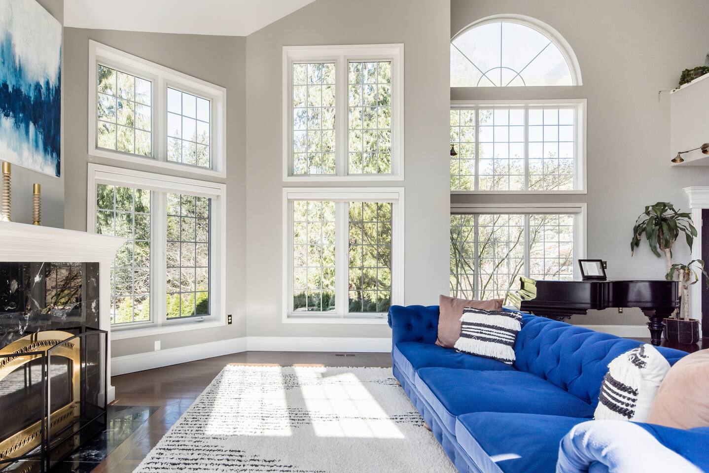 Resplendent Lakeside Community Home by Microsoft