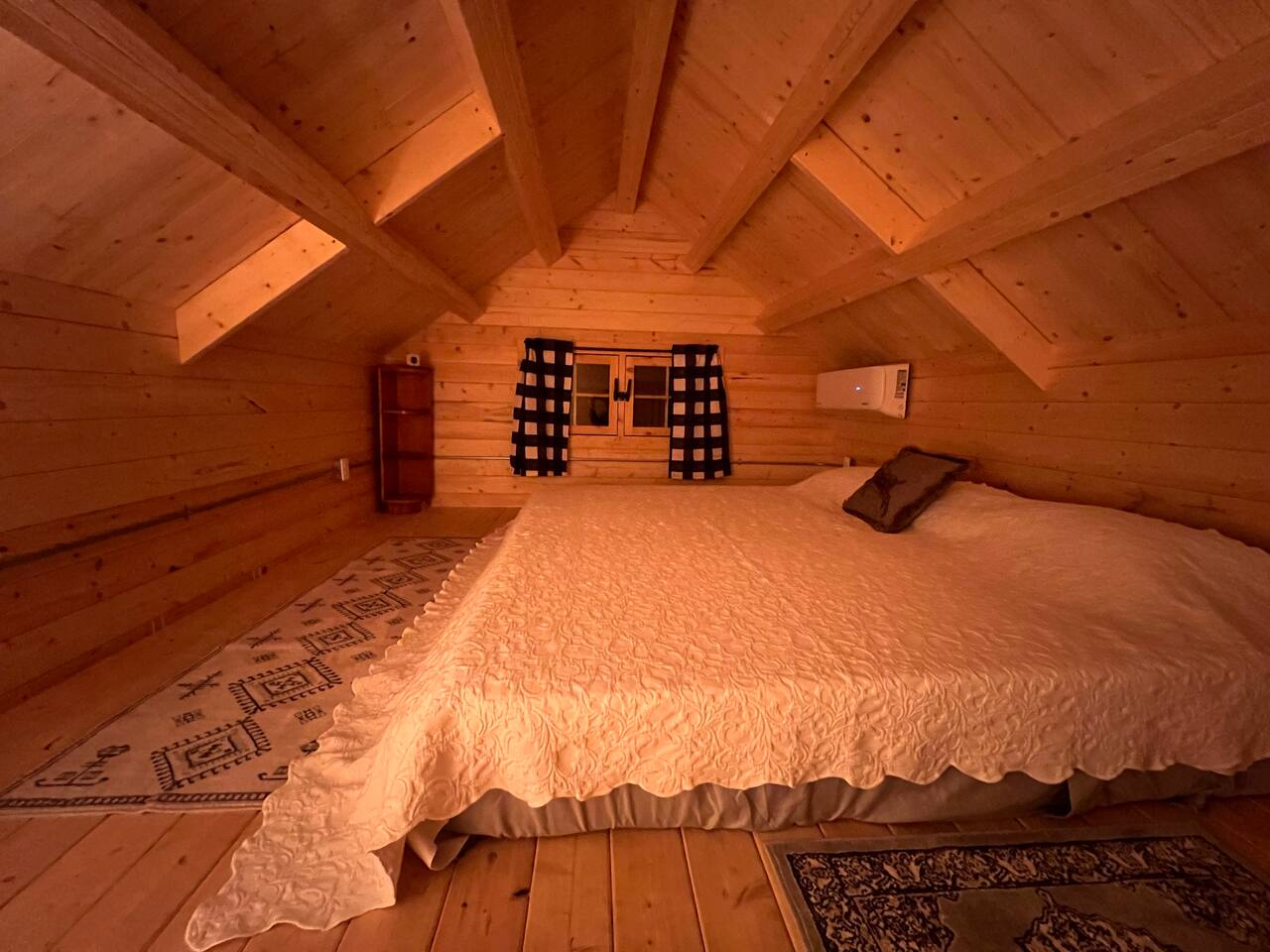Tiny Cabin* Near Blue Sky*Shawnee*Pet Friendly