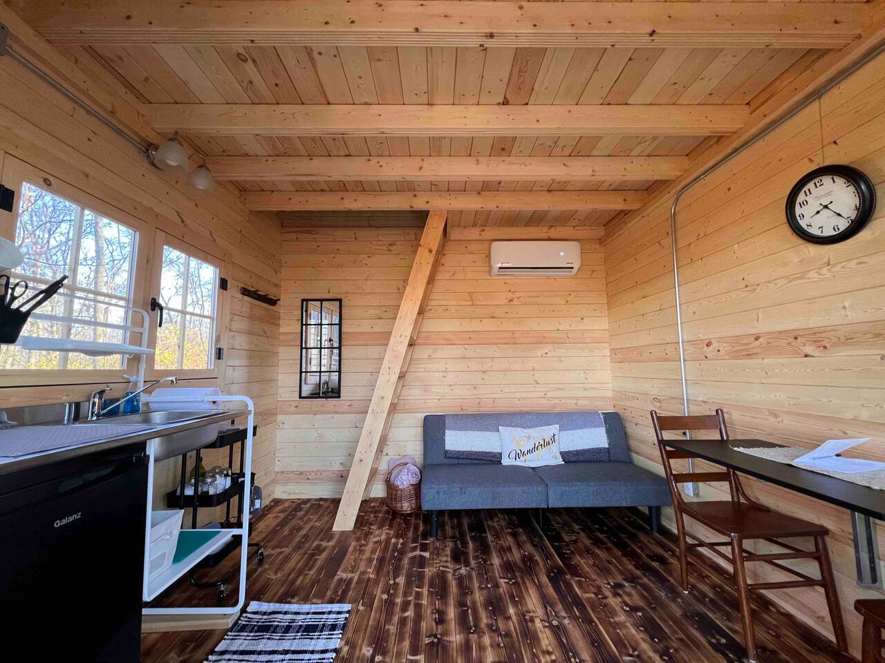 Tiny Cabin* Near Blue Sky*Shawnee*Pet Friendly