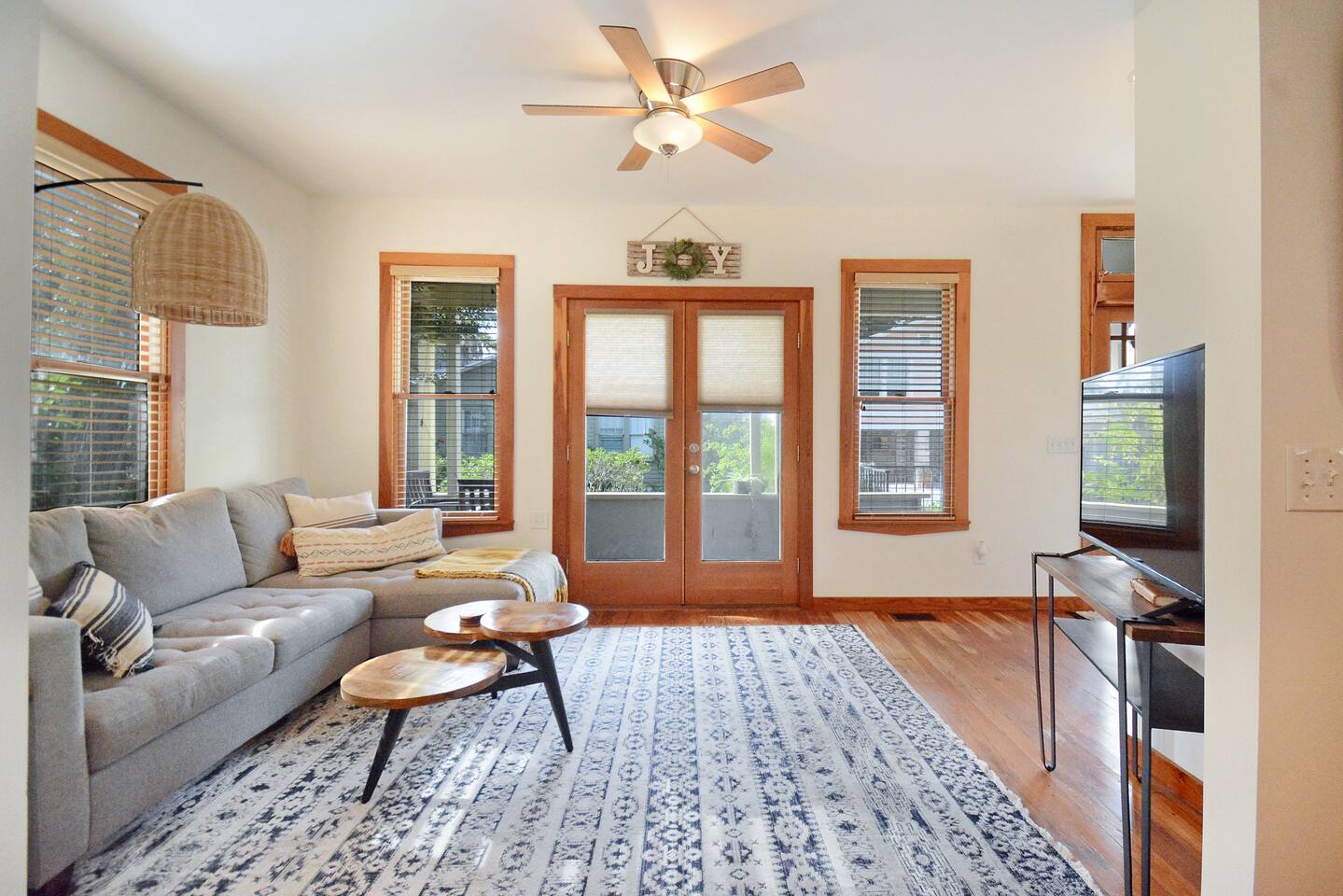 Downton Abbottry 2/2 - 5 Min Walk To City Gates - Apartment