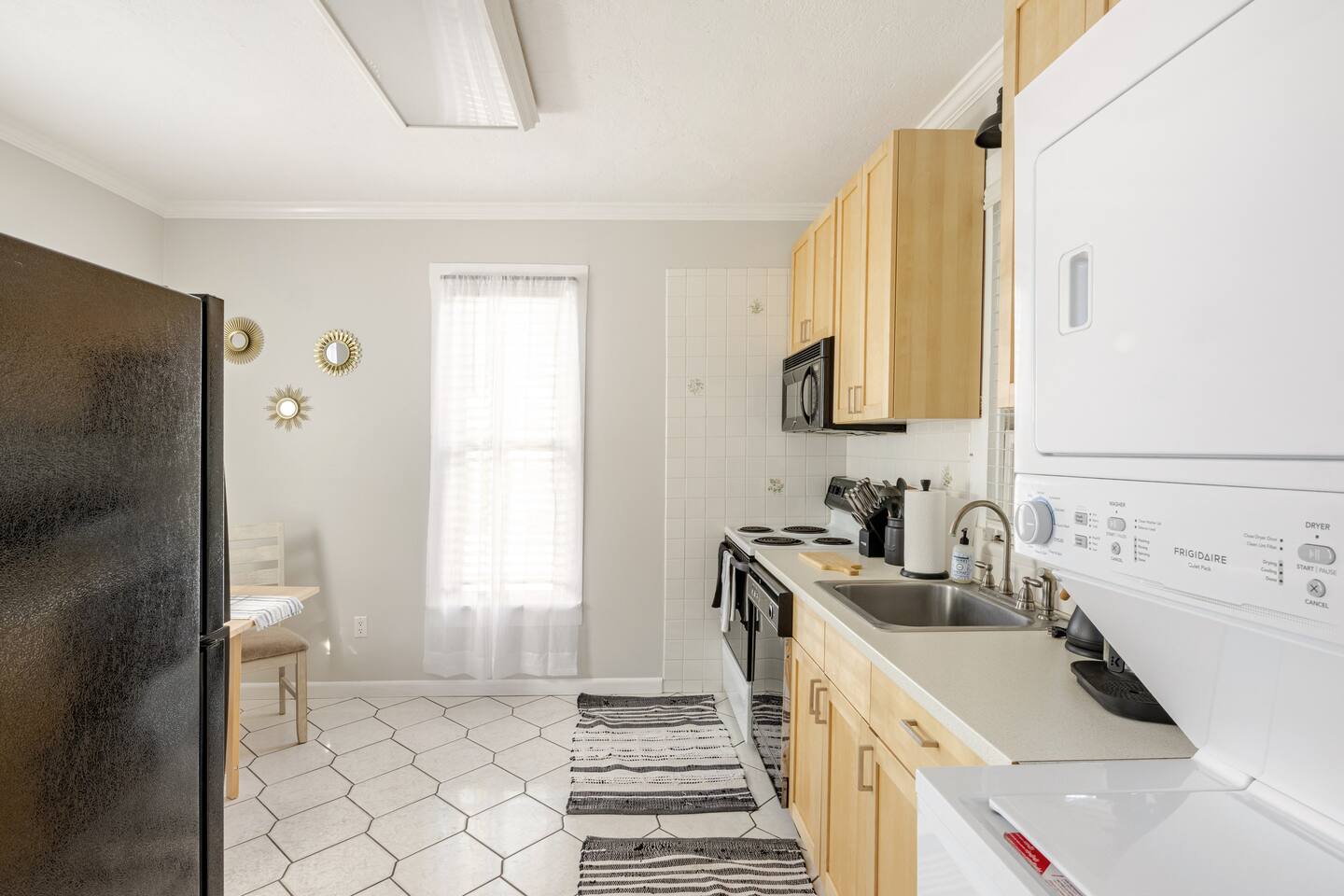 lil’ Abbottry - 1/1 Apt downtown StA - Apartment