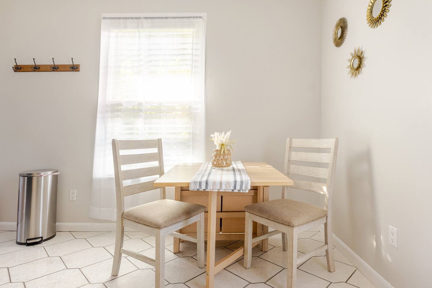 lil’ Abbottry - 1/1 Apt downtown StA - Apartment