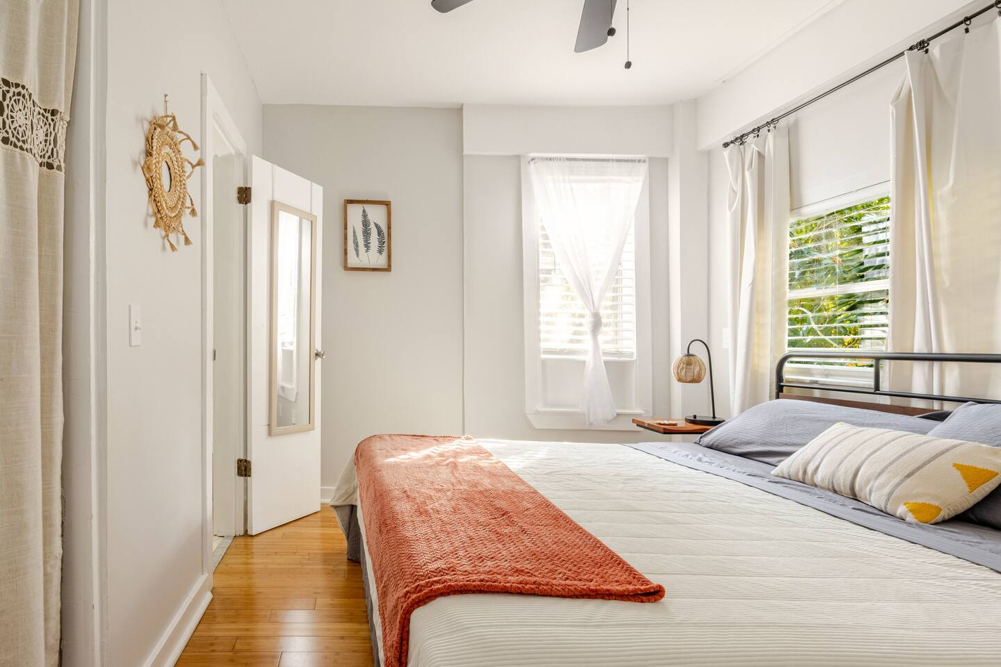 lil’ Abbottry - 1/1 Apt downtown StA - Apartment