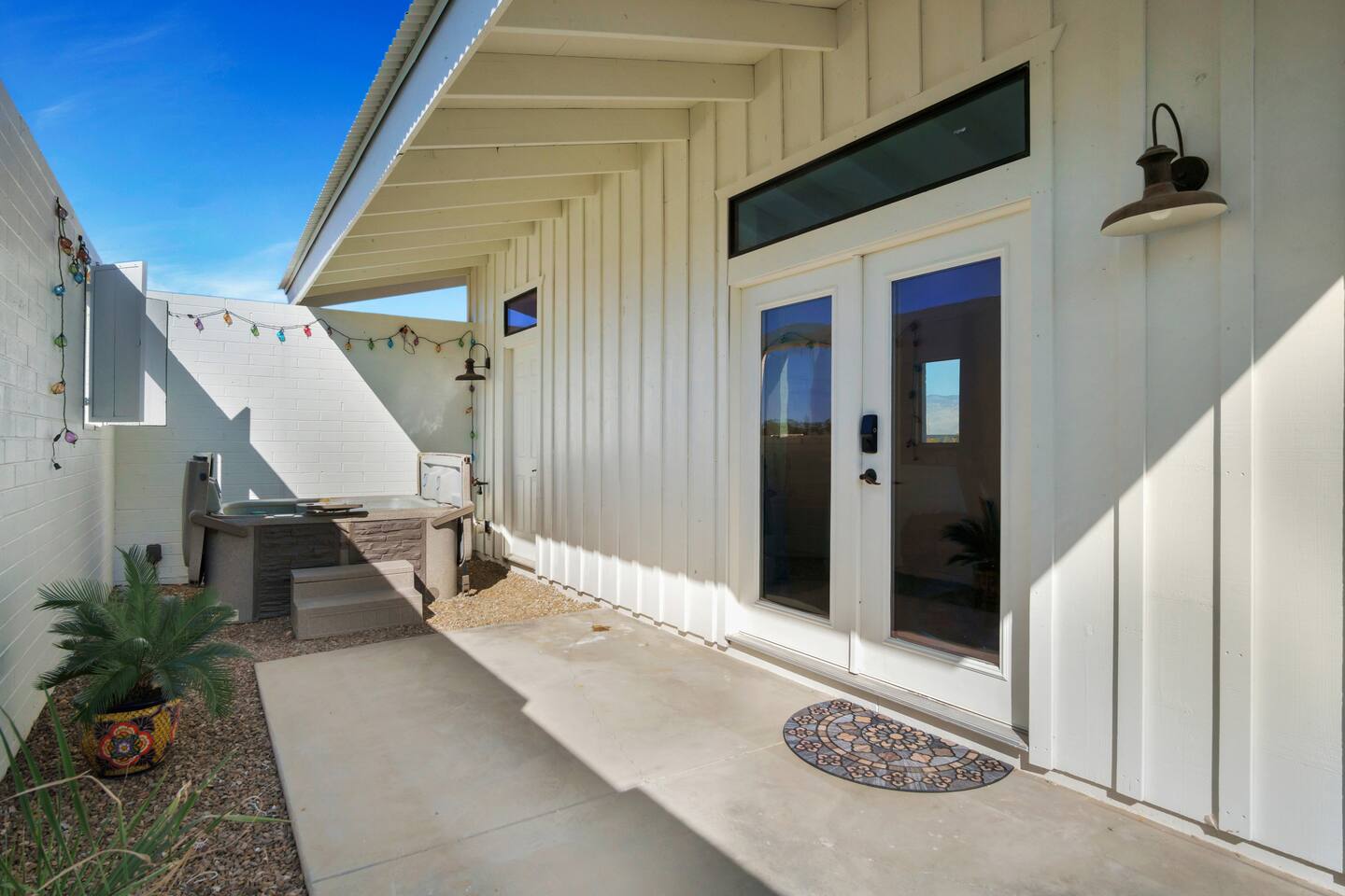 Secluded Horse Barn Hot Tub under the stars