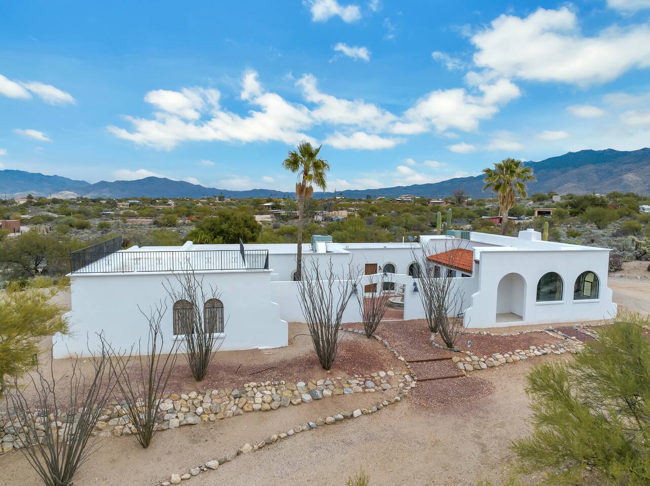 6 bedroom Heat Pool hot tubs & Casita