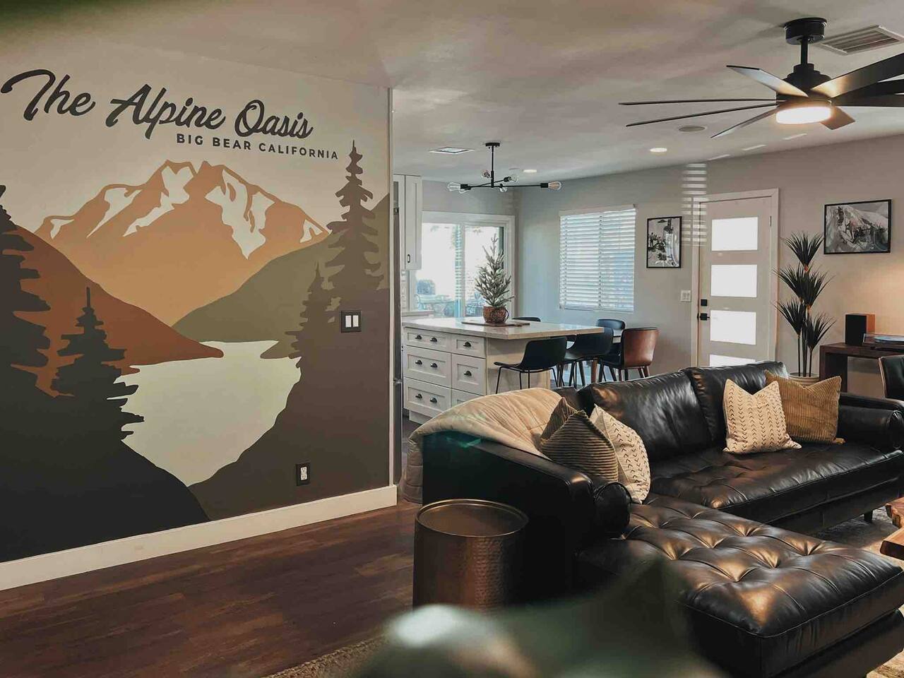 The Alpine Oasis: Sauna, Jacuzzi, Game Room!
